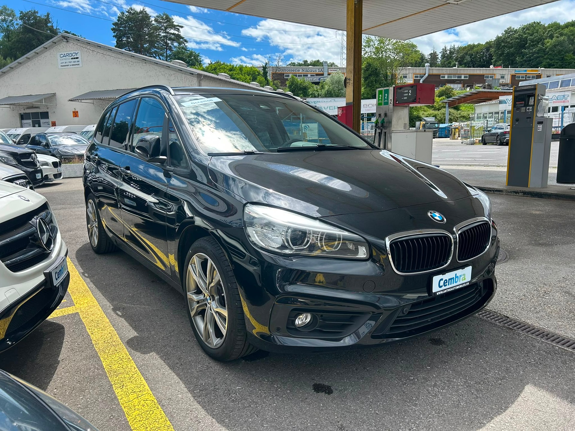 BMW 218d xDrive Gran Tourer Steptronic-image-1
