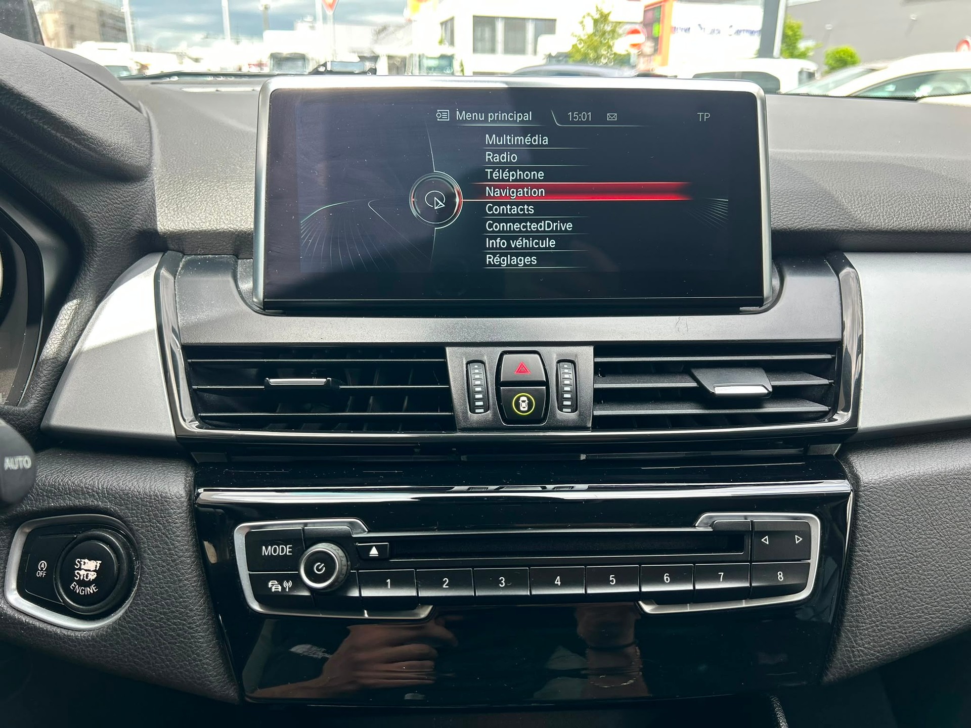 BMW 218d xDrive Gran Tourer Steptronic-image-13