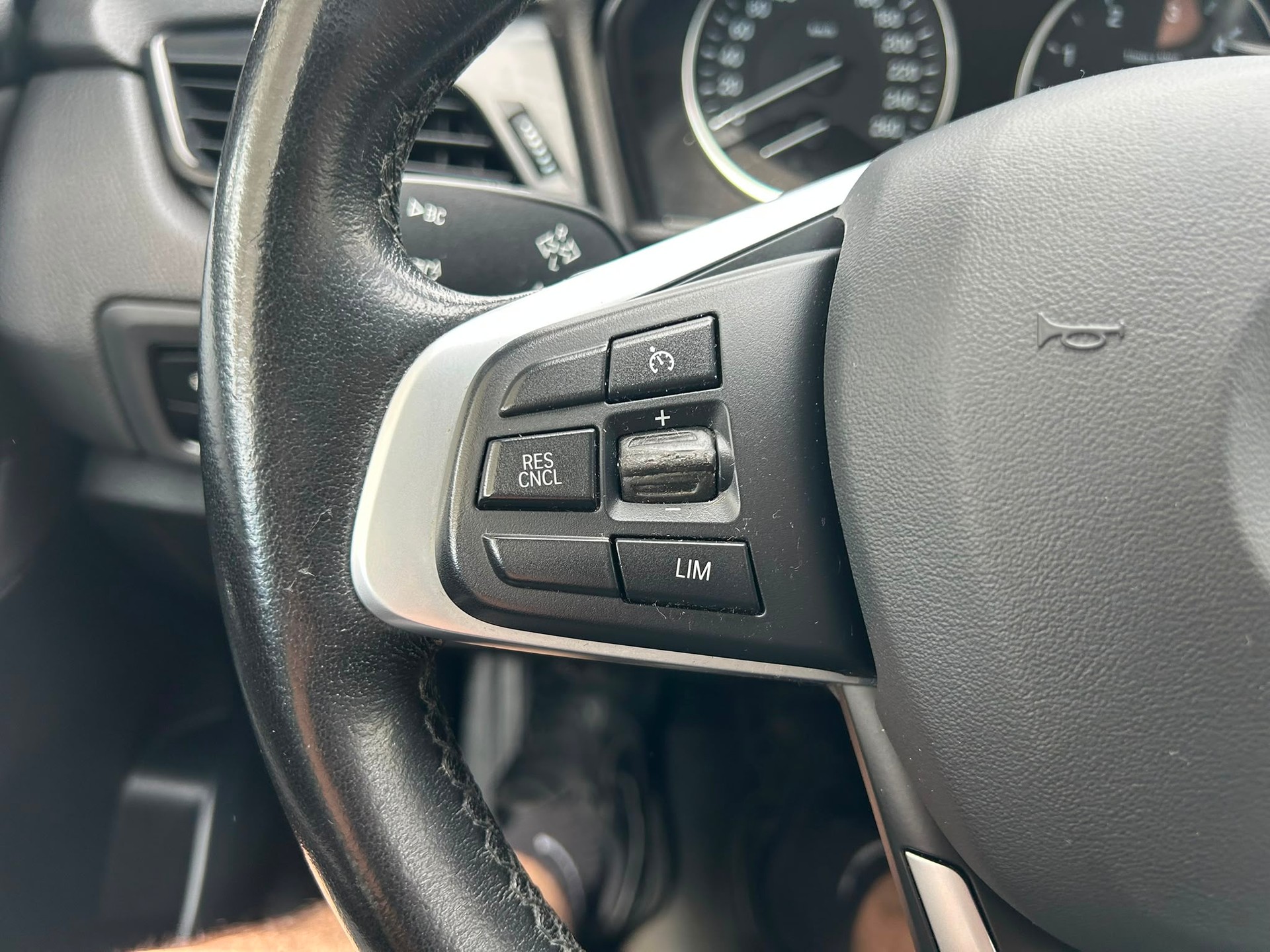 BMW 218d xDrive Gran Tourer Steptronic-image-9