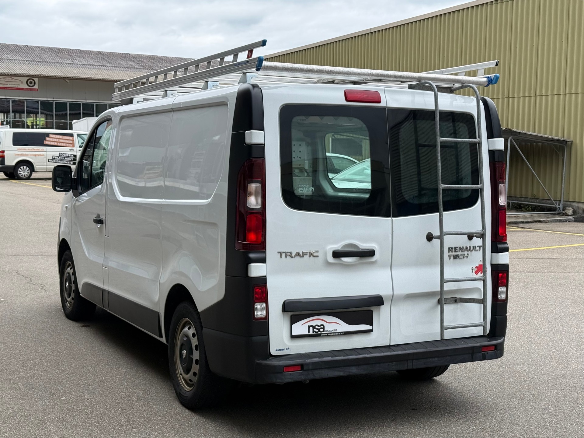 RENAULT Trafic 1.6 dCi 95 2.7t Access L1H1-image-5