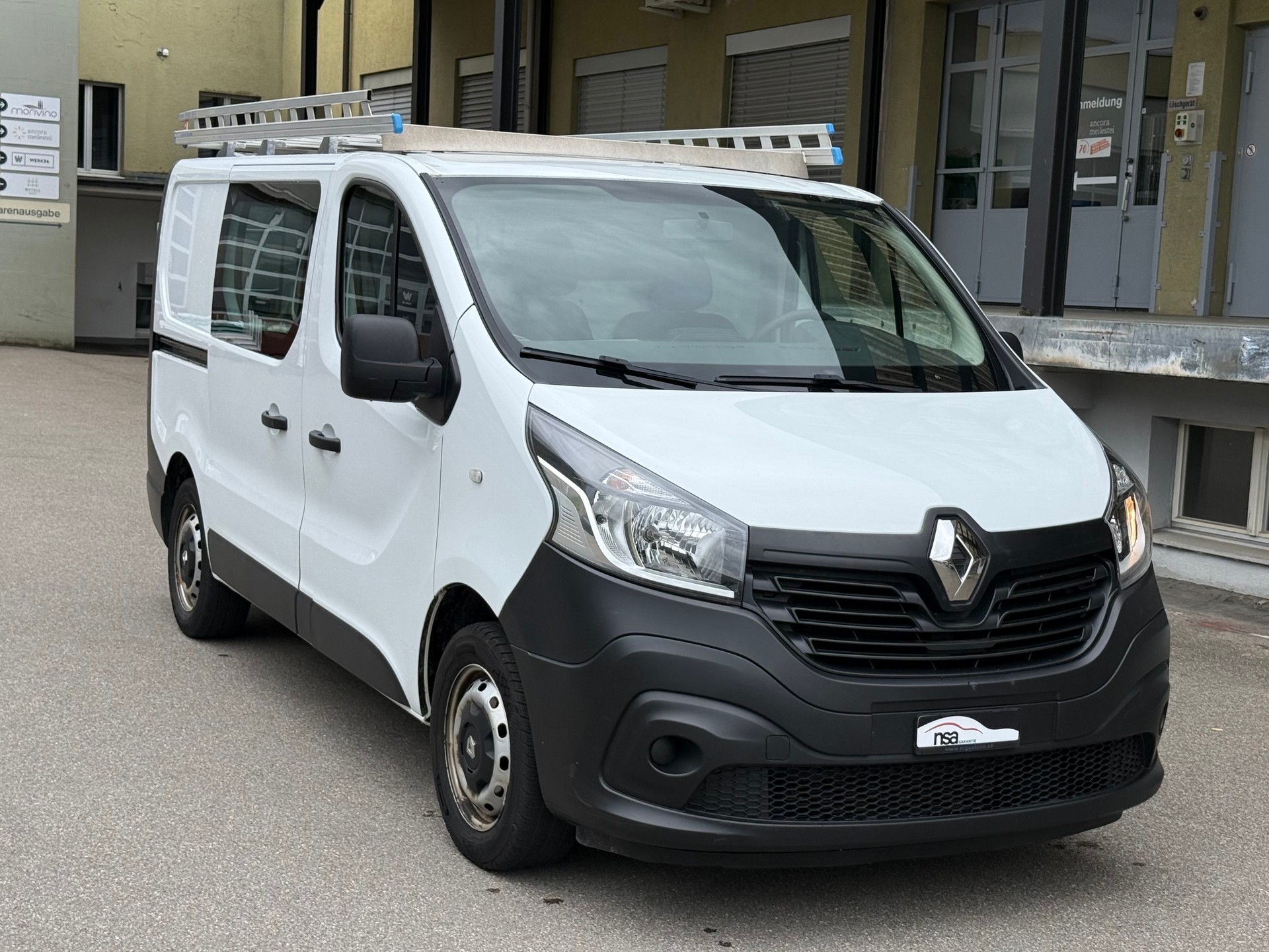 RENAULT Trafic 1.6 dCi 95 2.7t Access L1H1-image-2