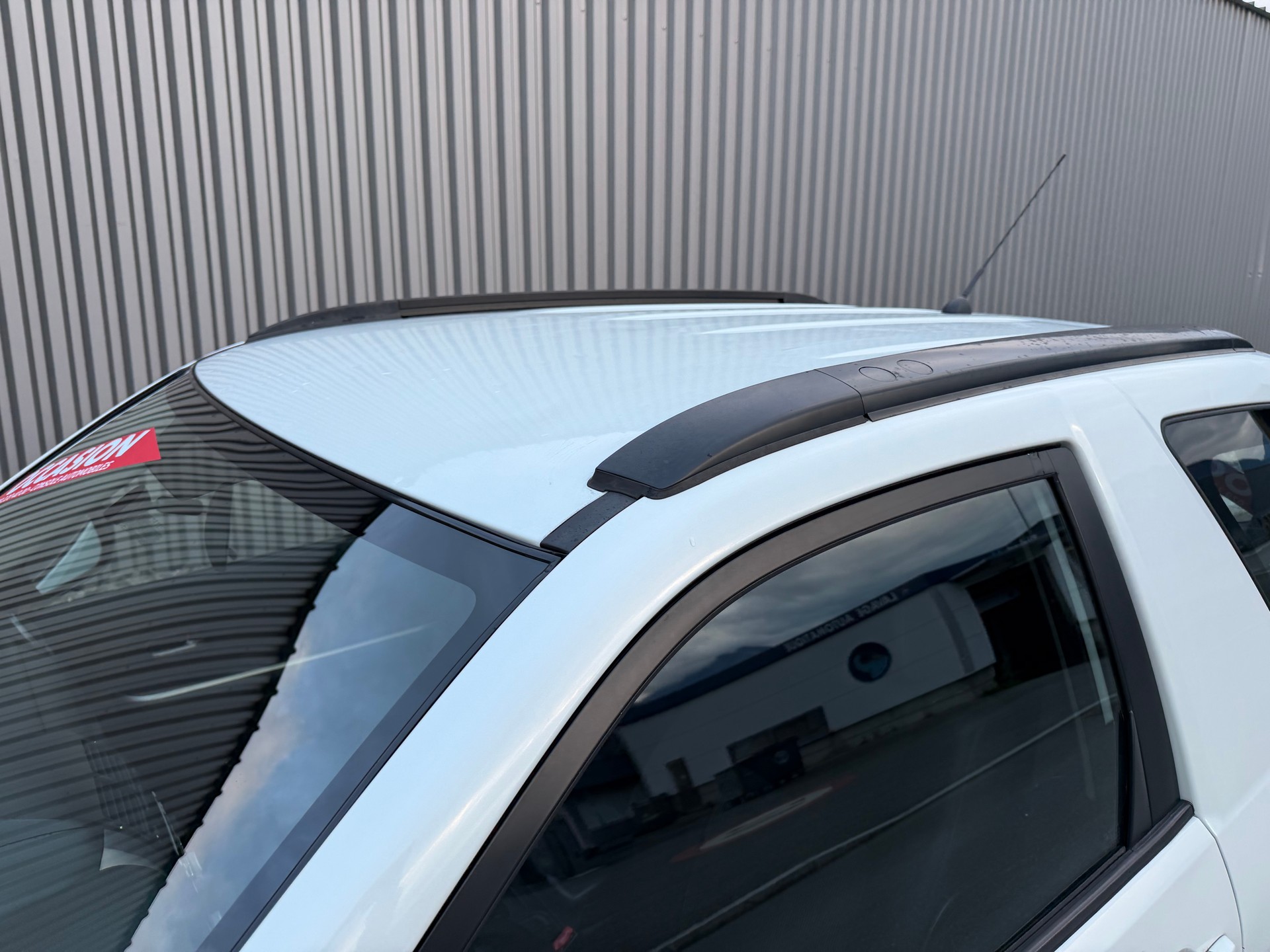 SUZUKI Grand Vitara 2.4 16V GL Top-image-4