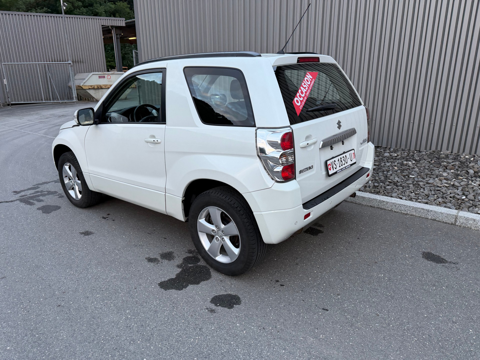 SUZUKI Grand Vitara 2.4 16V GL Top-image-2