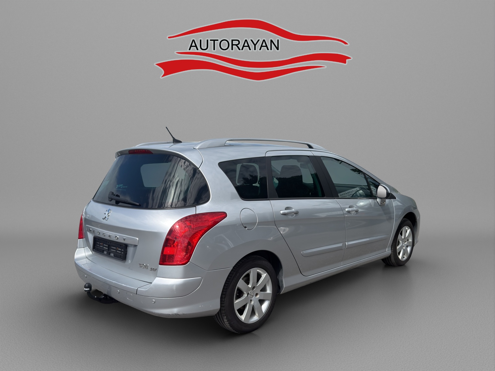 PEUGEOT 308 SW 2.0 HDI Sport Automatic-image-4