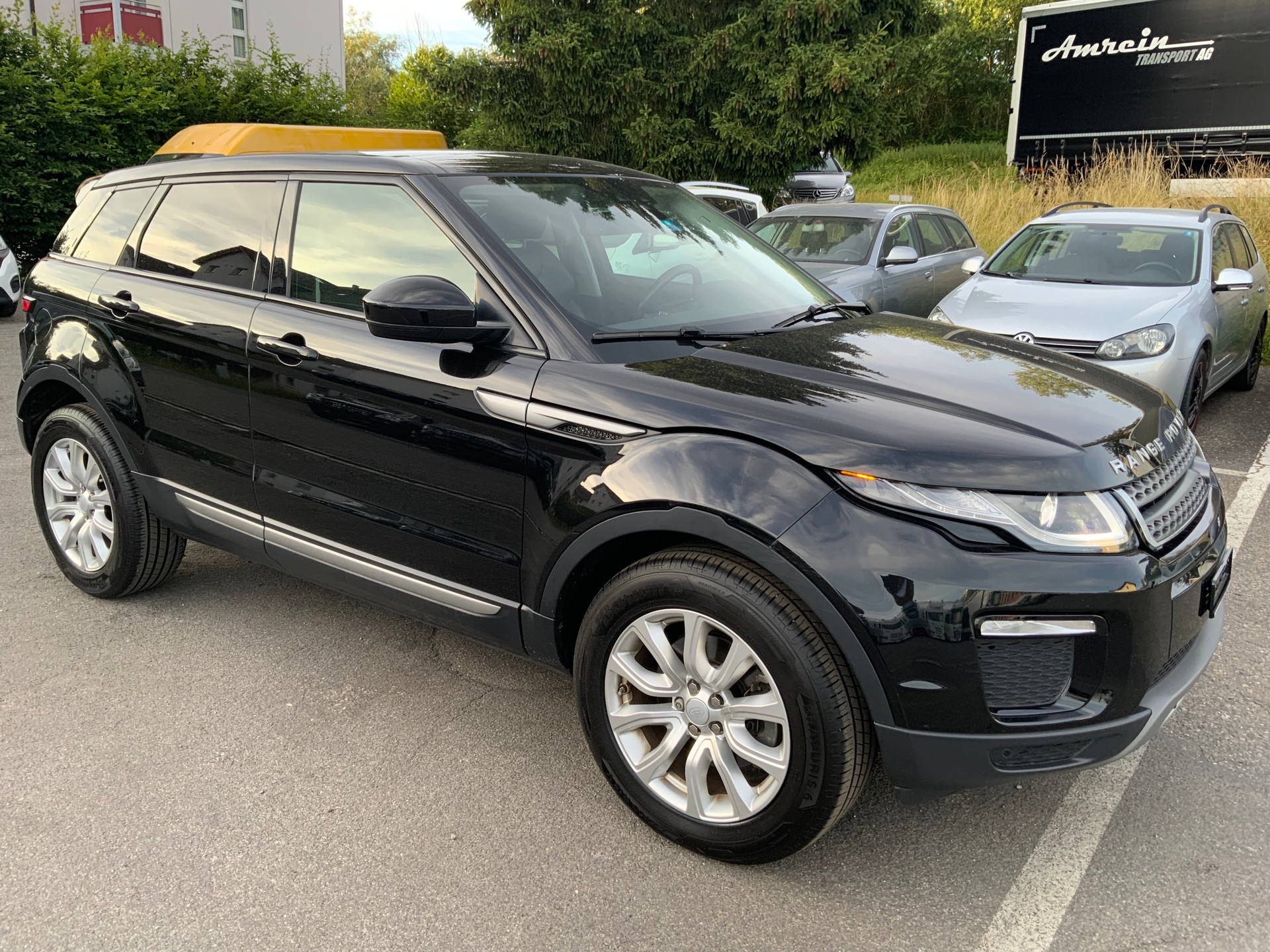 LAND ROVER Range Rover Evoque 2.0 TD4 SE Advantage AT9-image-2