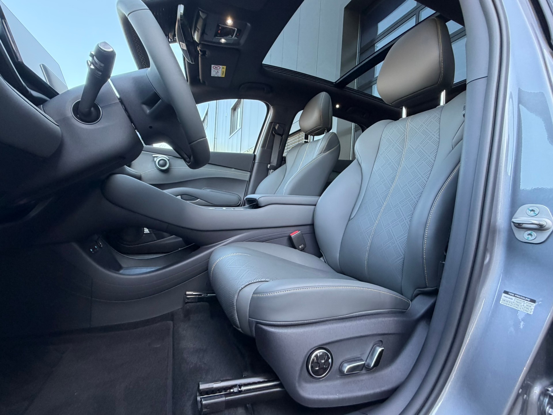 BYD Atto 3 EVO 74.8 kWh Excellence AWD-image-9