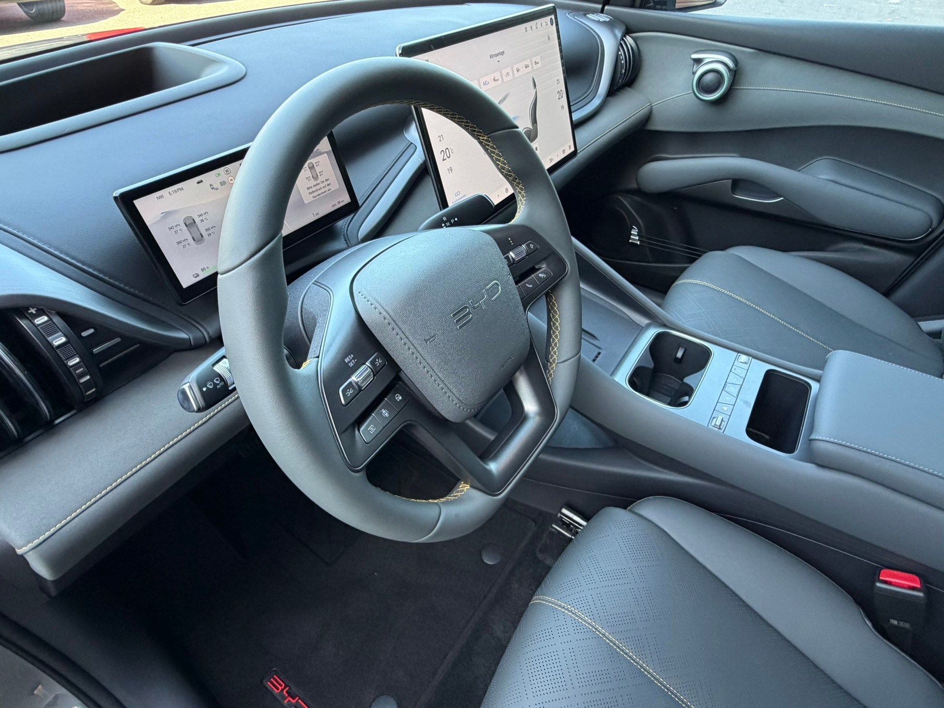 BYD Atto 3 EVO 74.8 kWh Excellence AWD-image-10