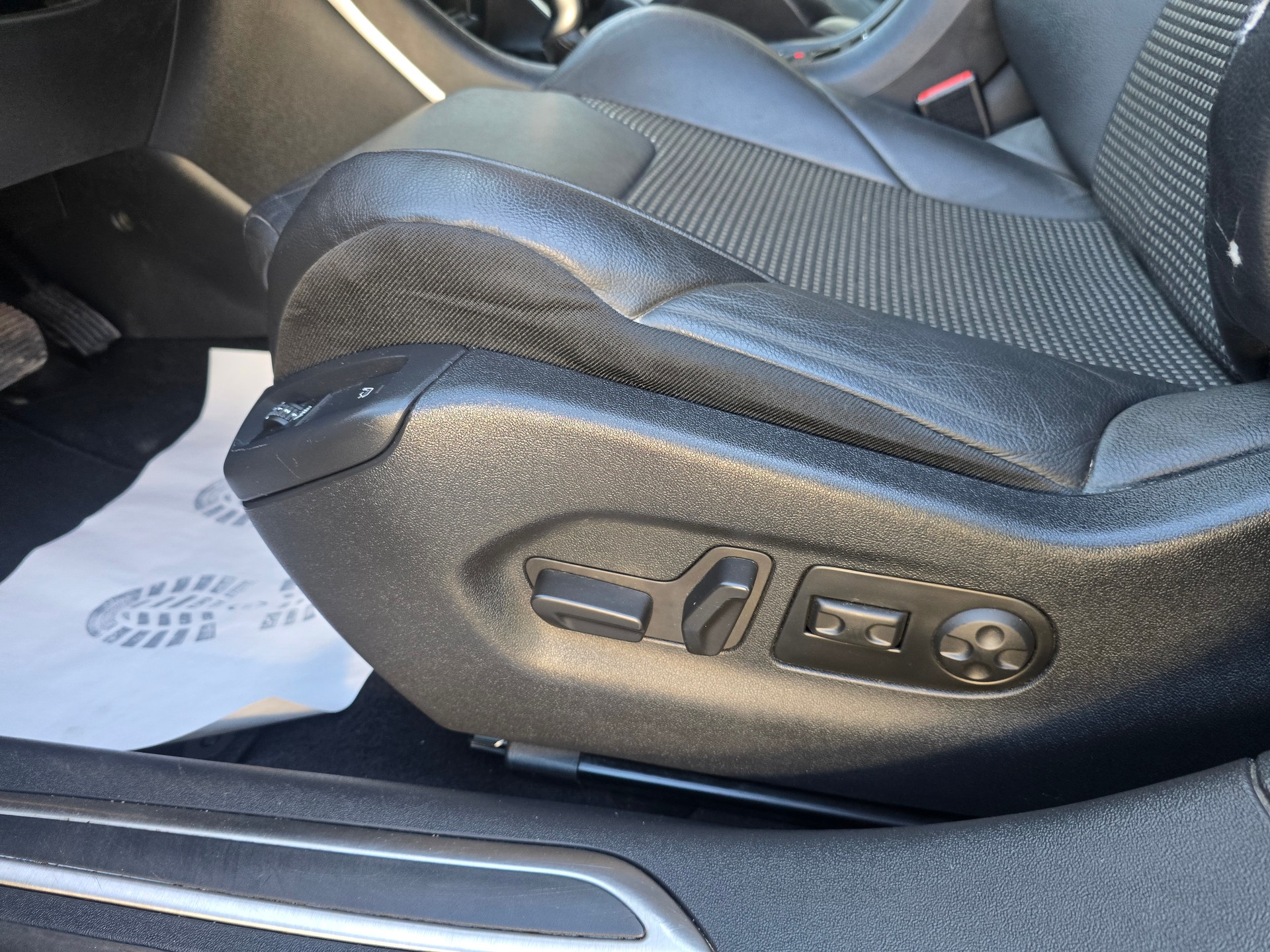 CITROEN C5 Berline 2.0 BlueHDi Séduction EAT6-image-16