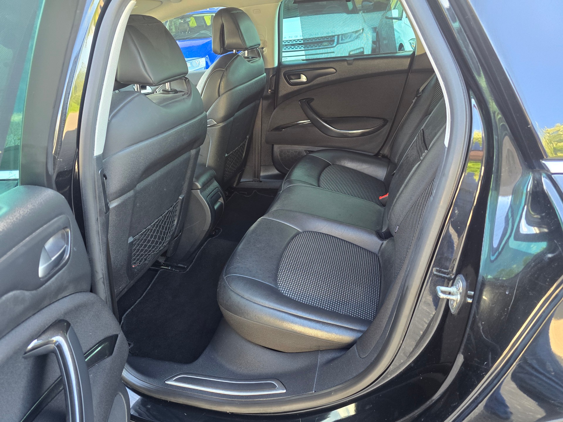 CITROEN C5 Berline 2.0 BlueHDi Séduction EAT6-image-17