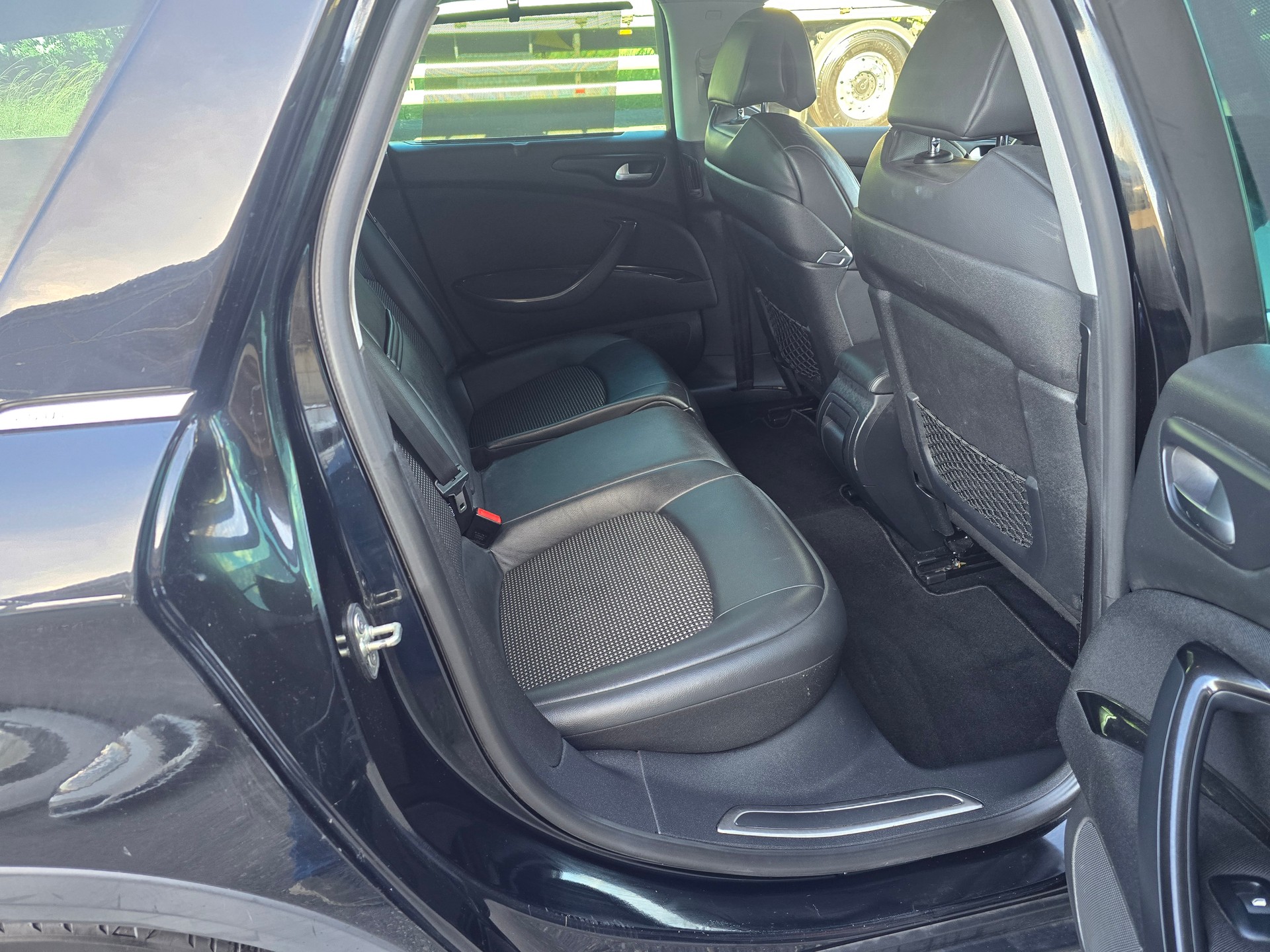 CITROEN C5 Berline 2.0 BlueHDi Séduction EAT6-image-12