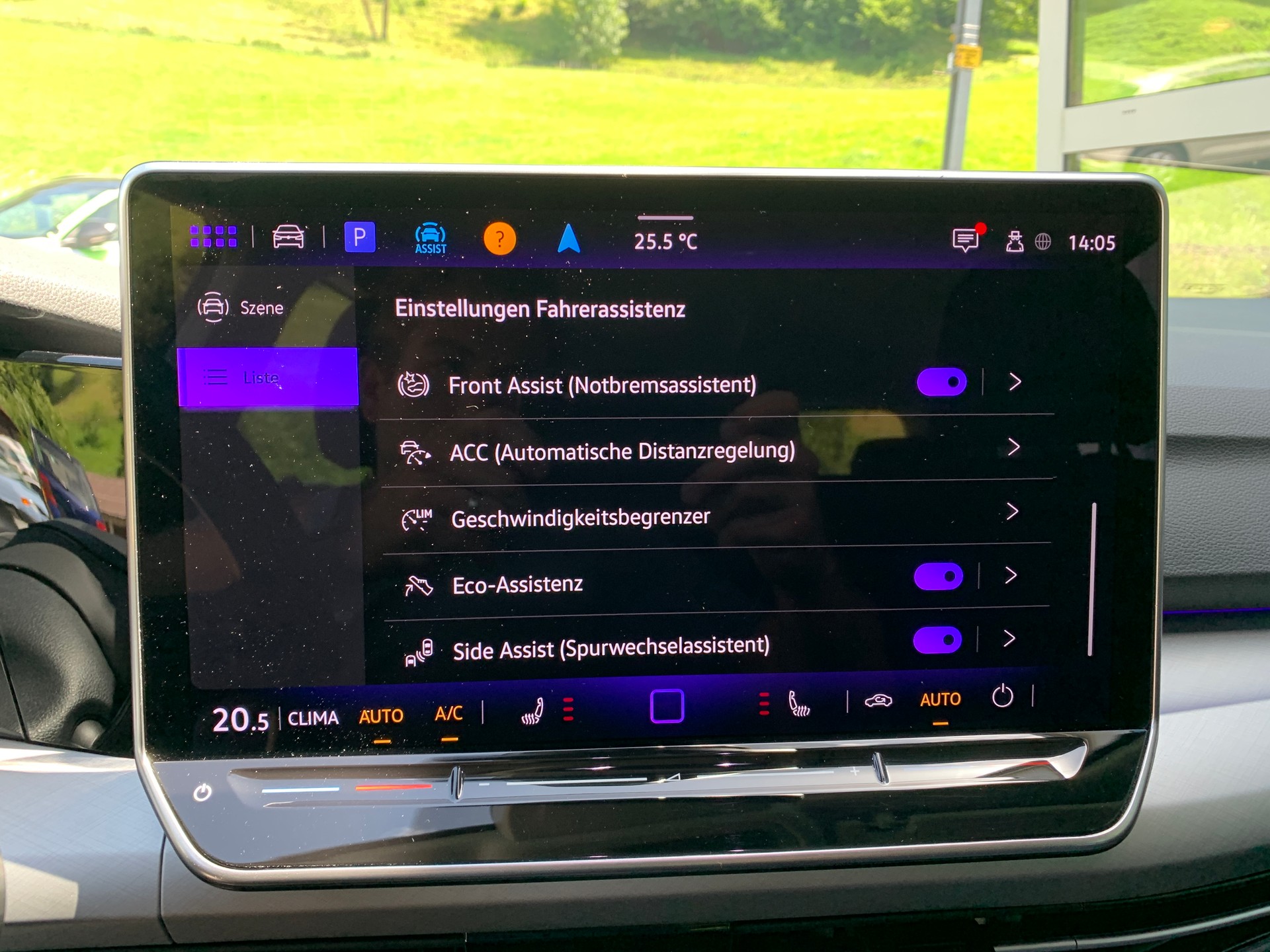 VW Golf Variant 1.5 eTSI mHEV Life-image-11