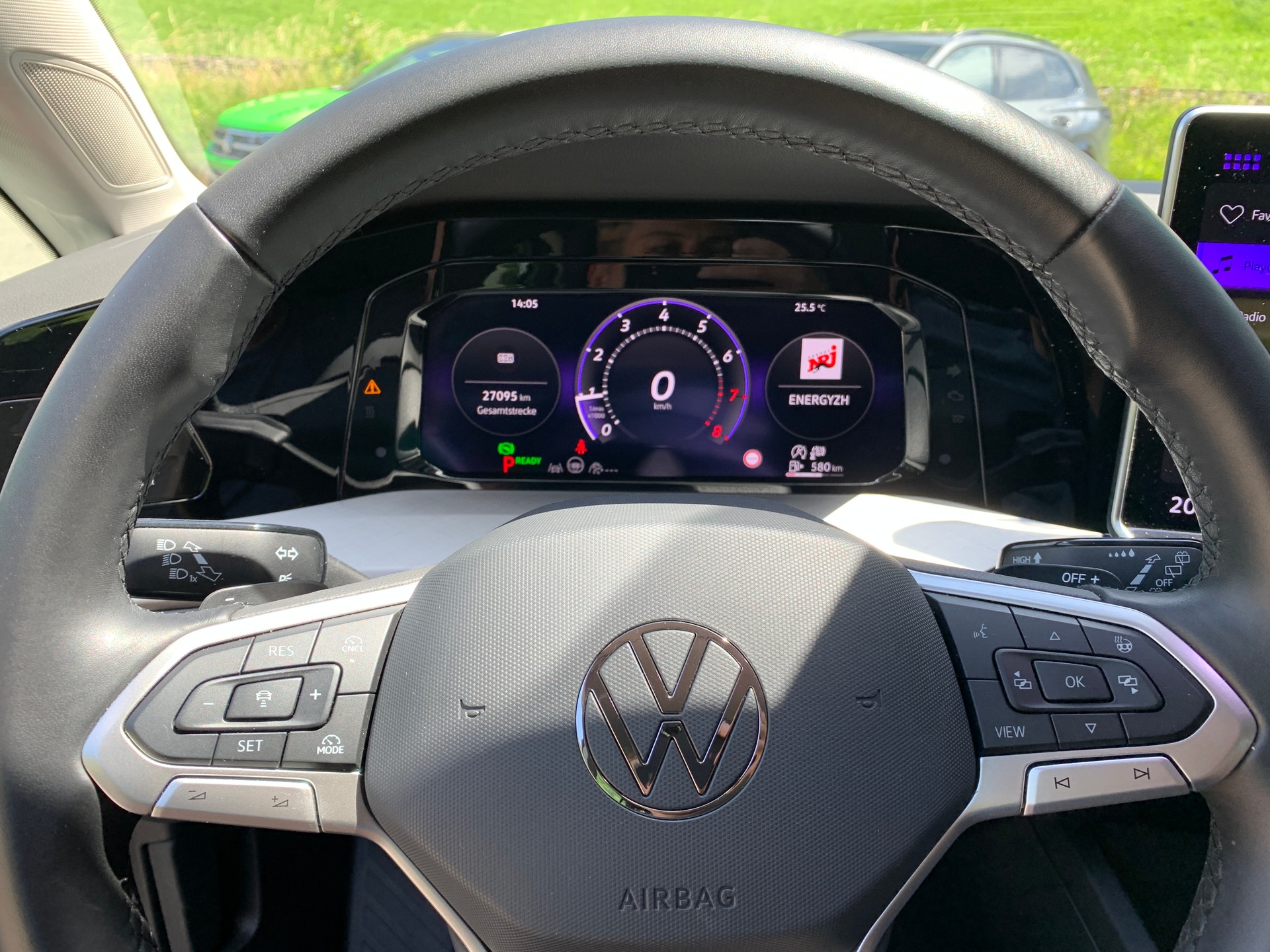 VW Golf Variant 1.5 eTSI mHEV Life-image-10
