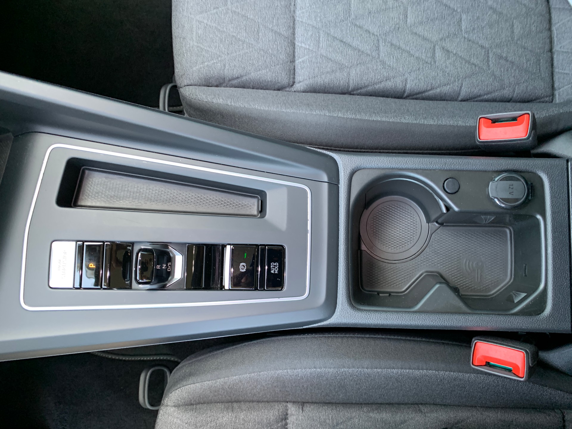 VW Golf Variant 1.5 eTSI mHEV Life DSG-image-13