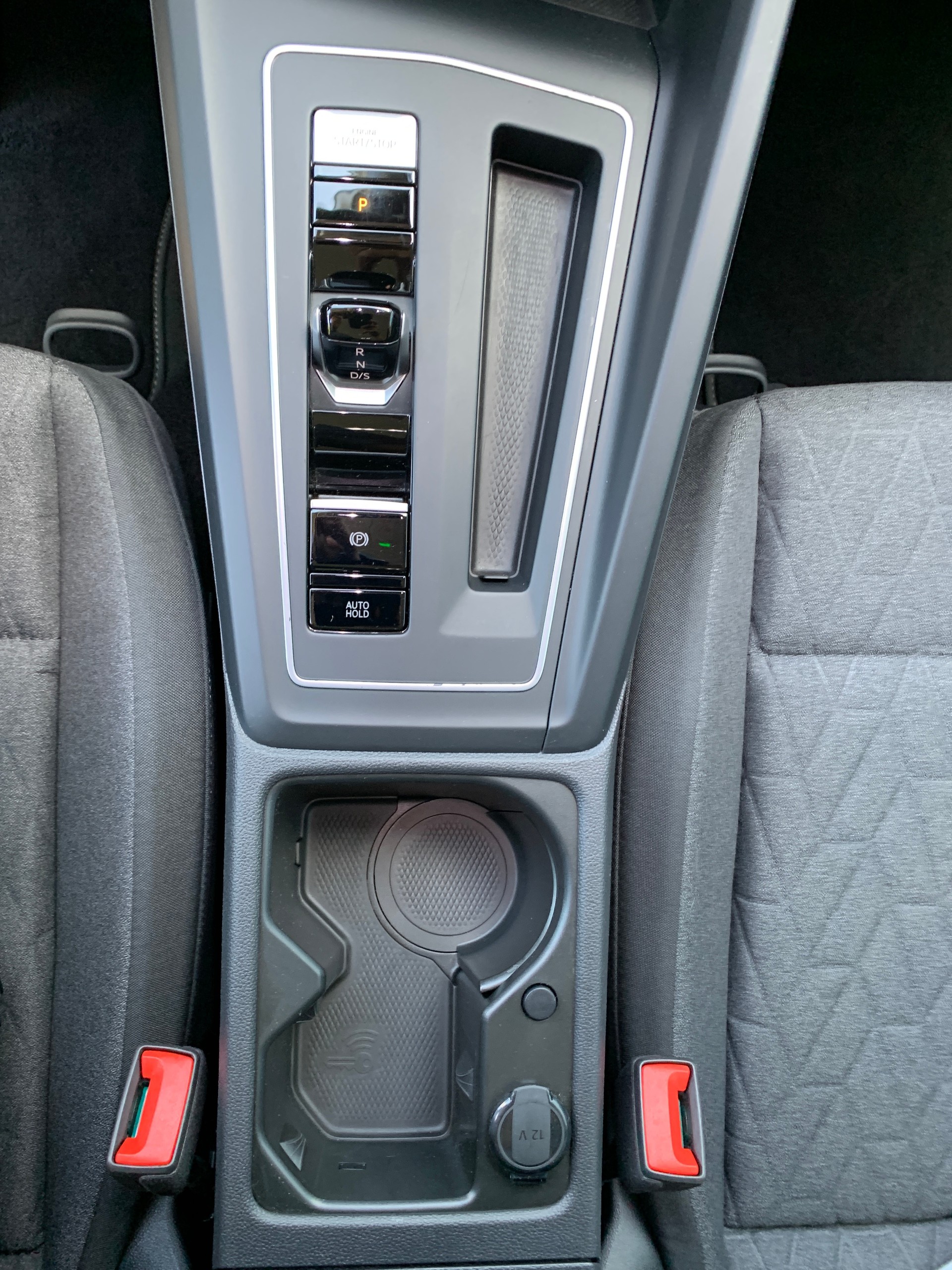 VW Golf Variant 1.5 eTSI mHEV Life-image-13