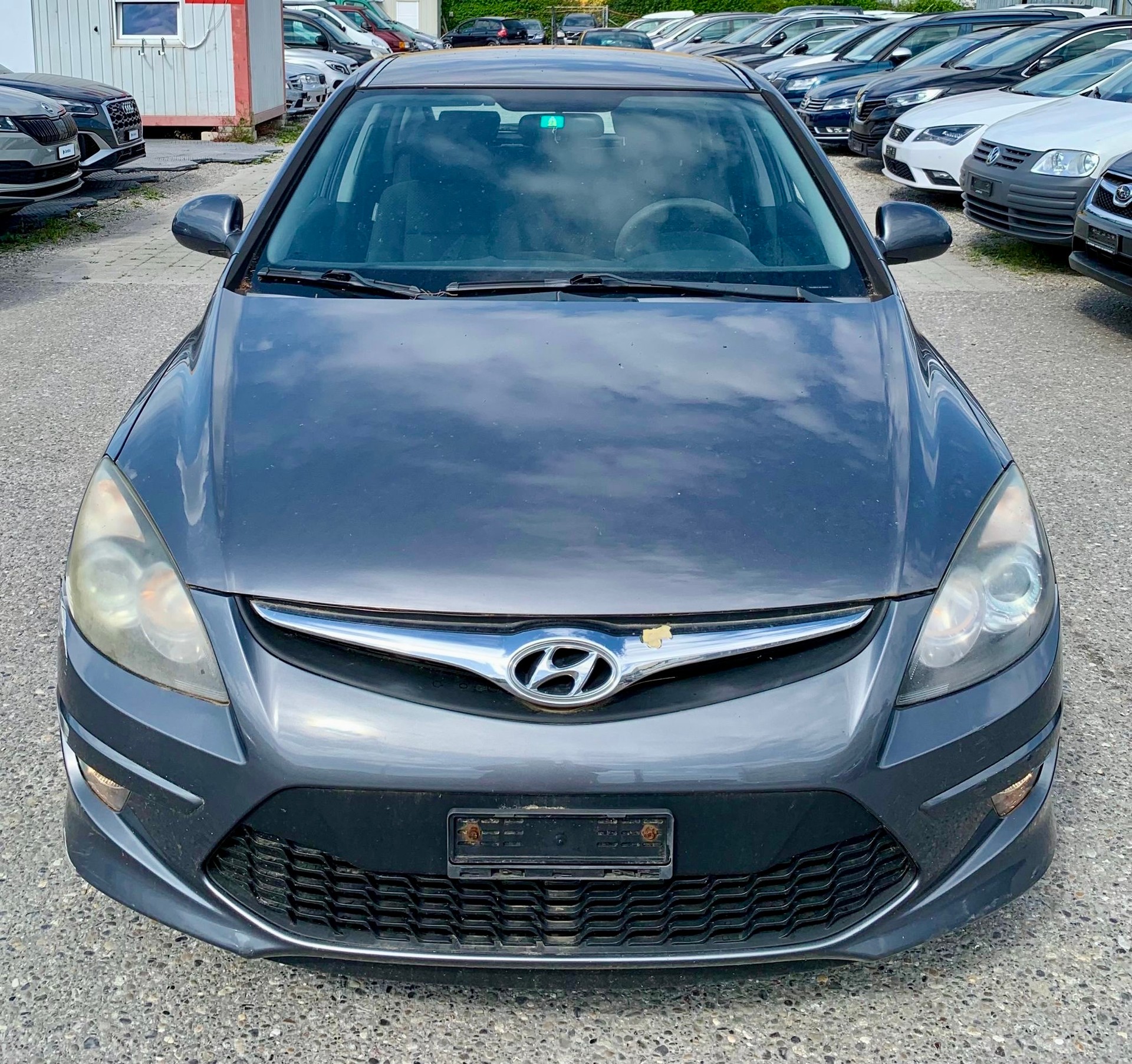 HYUNDAI i30 1.4 Comfort Limousine-image-2