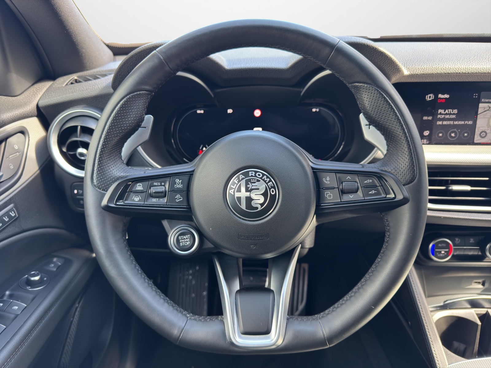 ALFA ROMEO Stelvio 2.0 Q4 280 Veloce-image-6