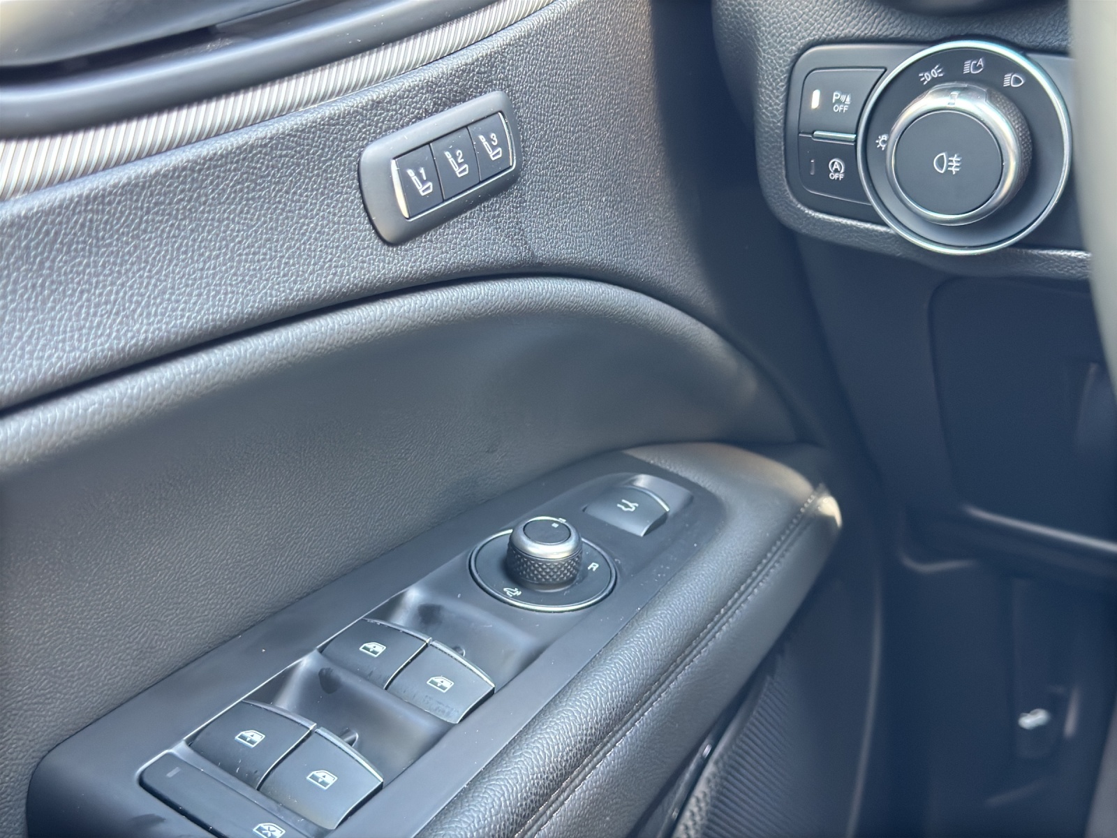 ALFA ROMEO Stelvio 2.0 Q4 280 Veloce-image-11