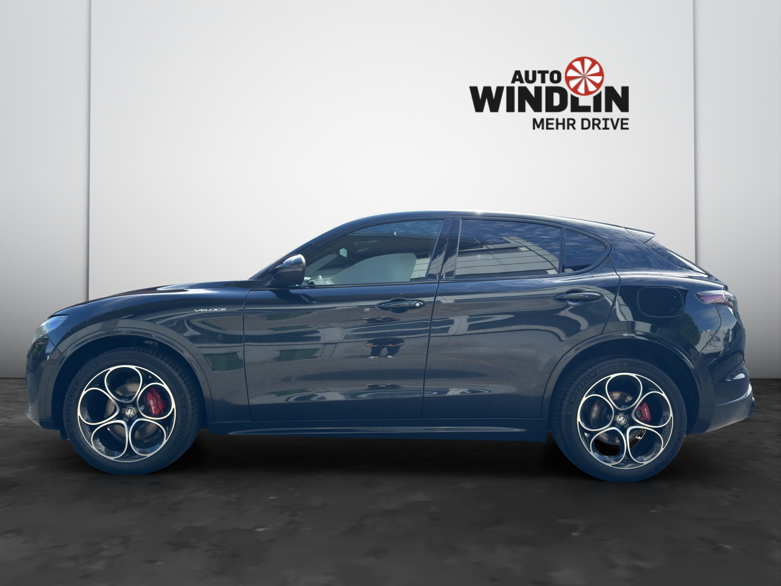 ALFA ROMEO Stelvio 2.0 Q4 280 Veloce-image-2