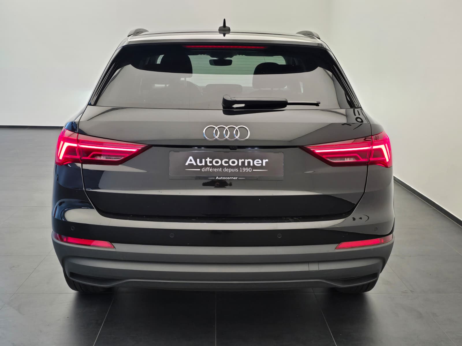 AUDI Q3 35 TFSI S line S-tronic-image-7
