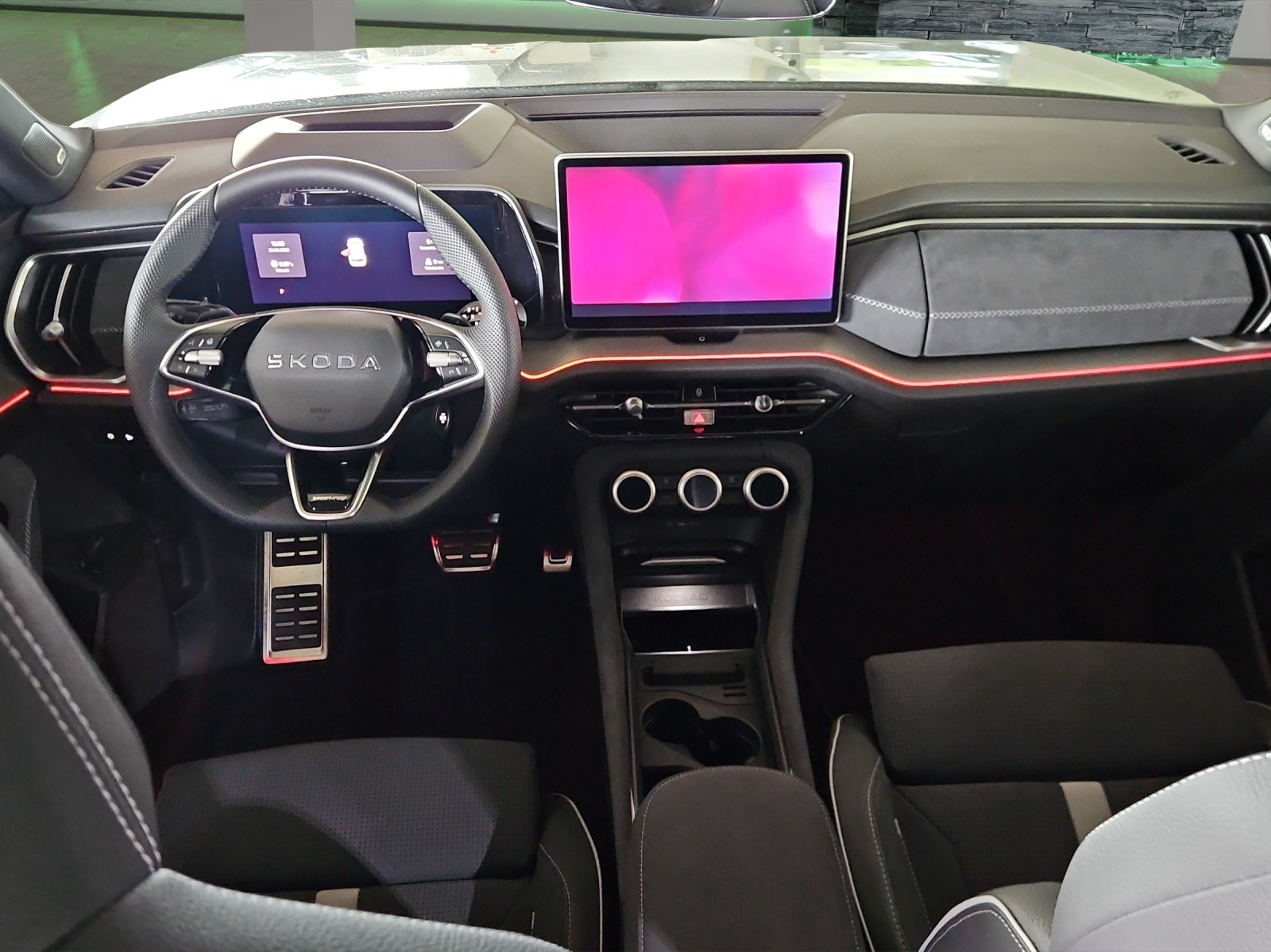 SKODA Kodiaq 1.5 TSI PHEV Sportline-image-7