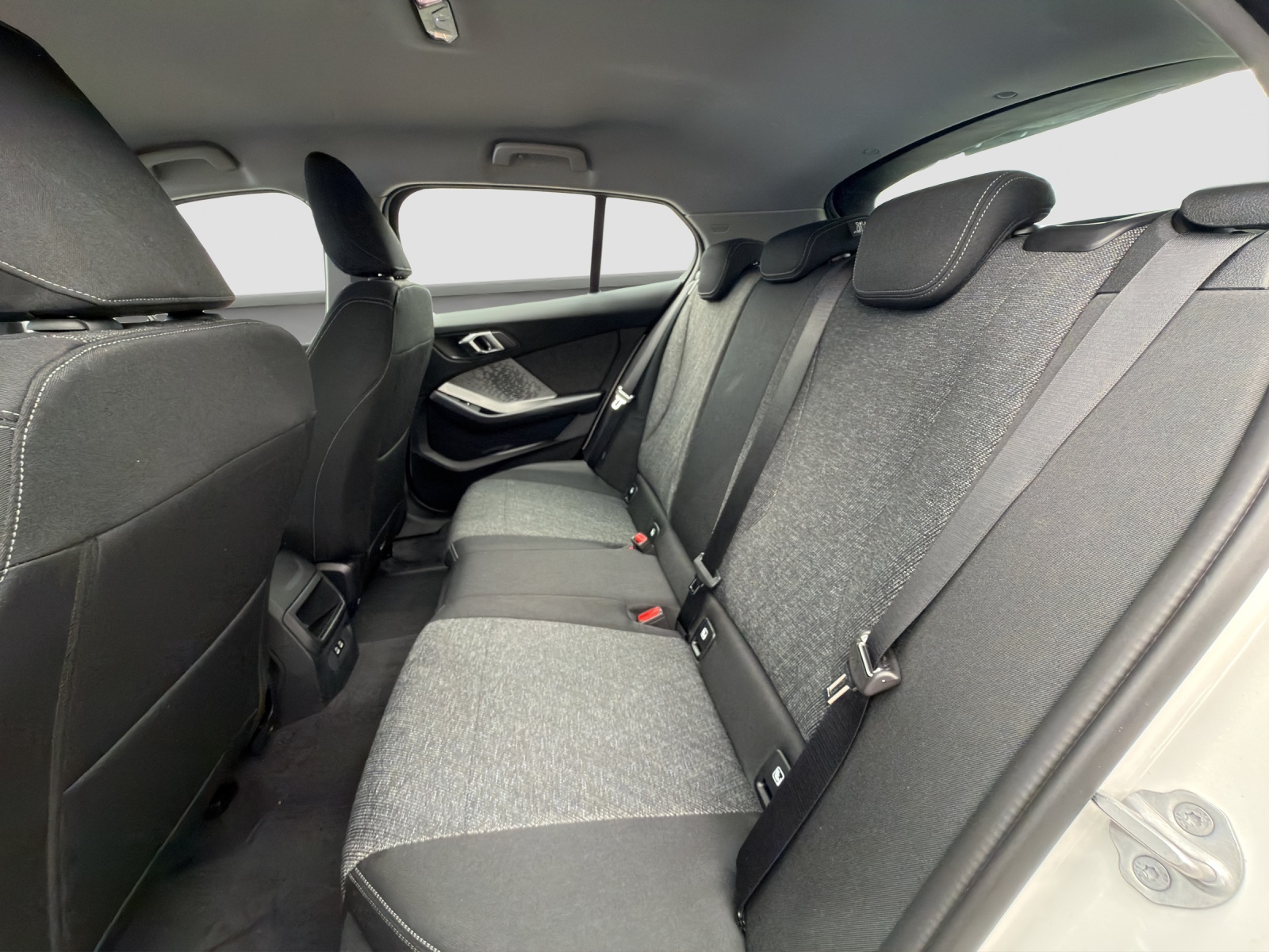 BMW 116 Steptronic - Navi - Rückfahrkamera - Adapt.-LED-image-10