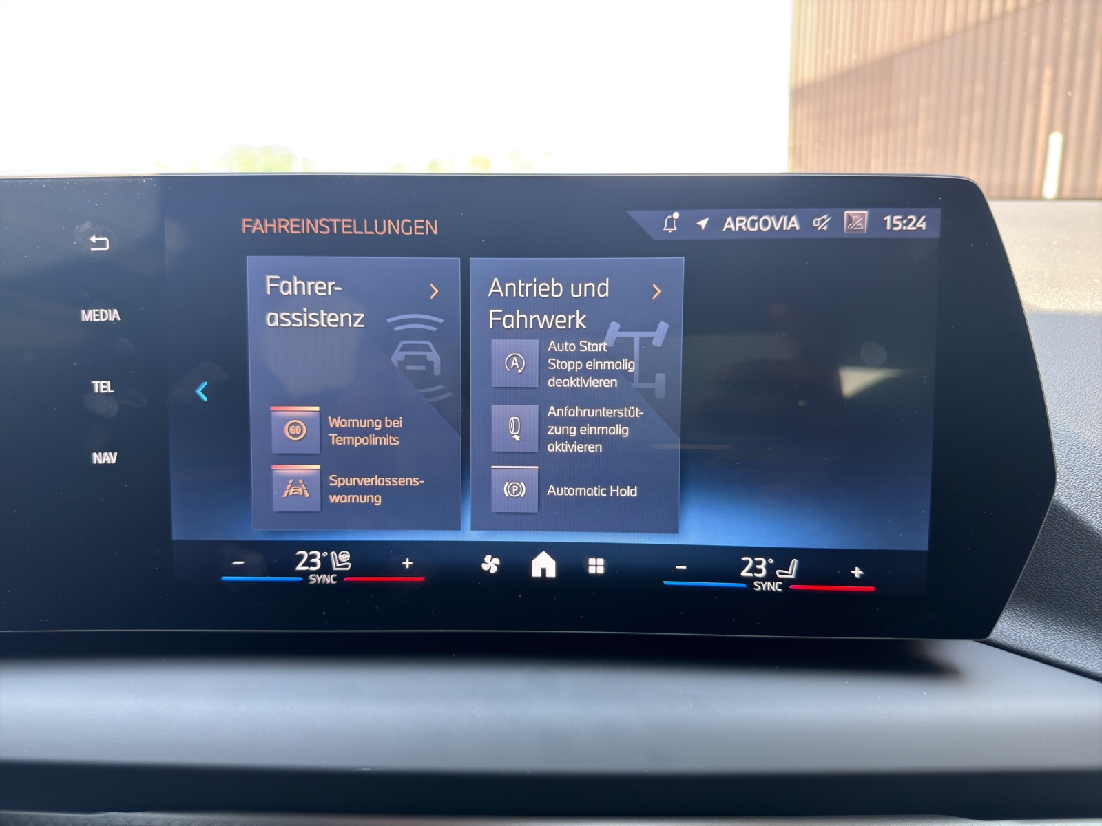 BMW 116 Steptronic - Navi - Rückfahrkamera - Adapt.-LED-image-9