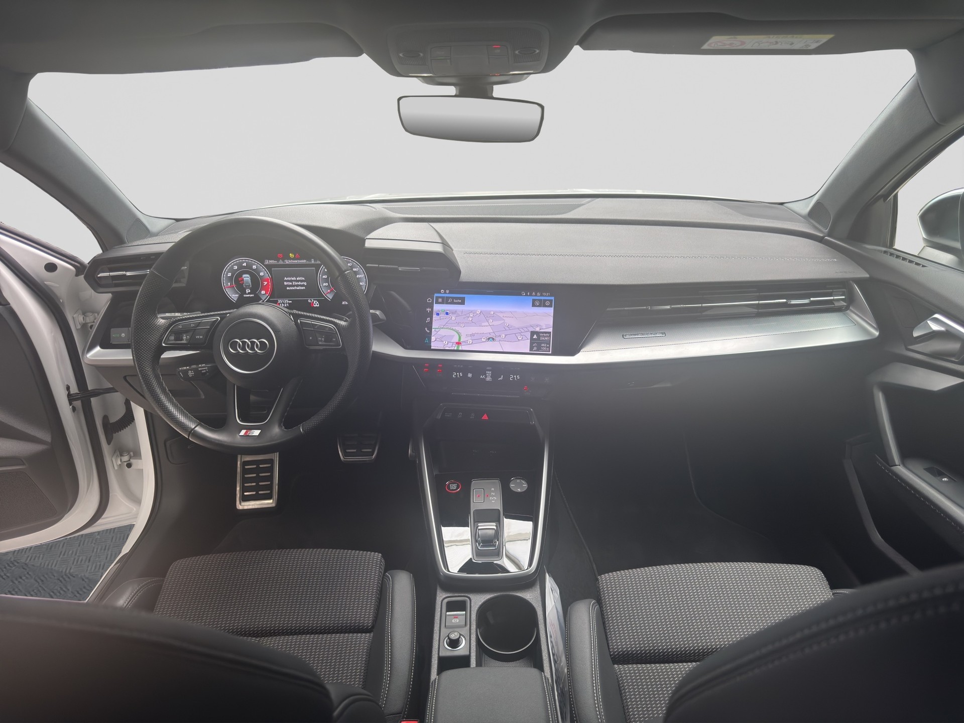 AUDI S3 Sportback 2.0 TFSI quattro S-tronic-image-12
