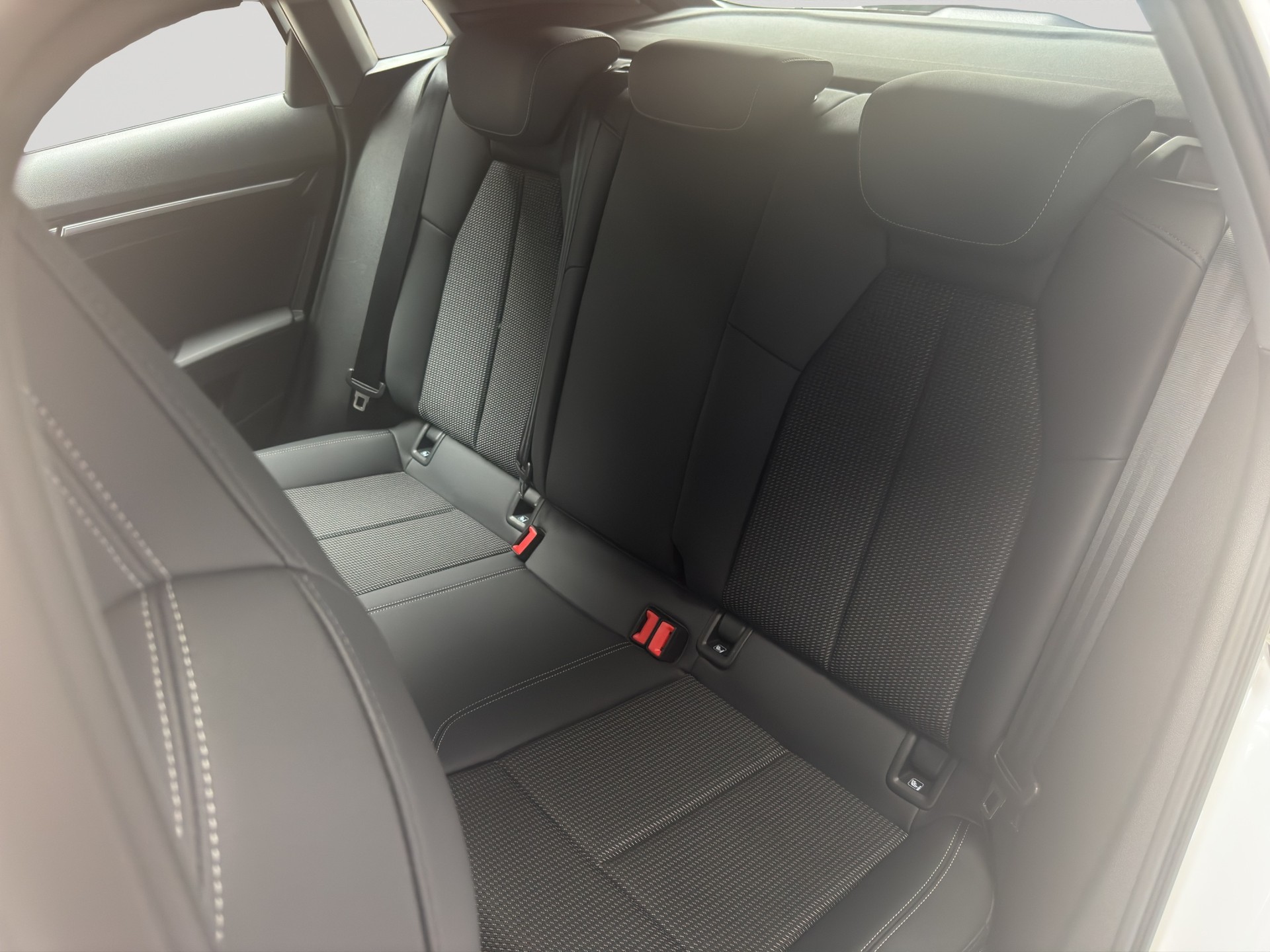 AUDI S3 Sportback 2.0 TFSI quattro S-tronic-image-7