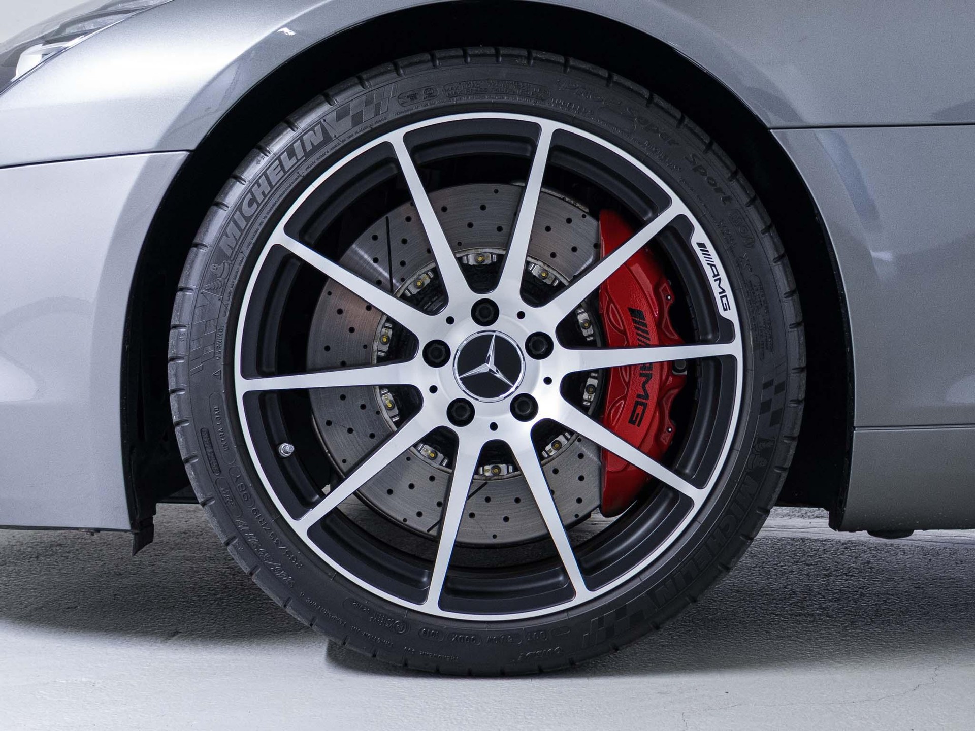 MERCEDES-BENZ SLS 63 AMG GT-image-11