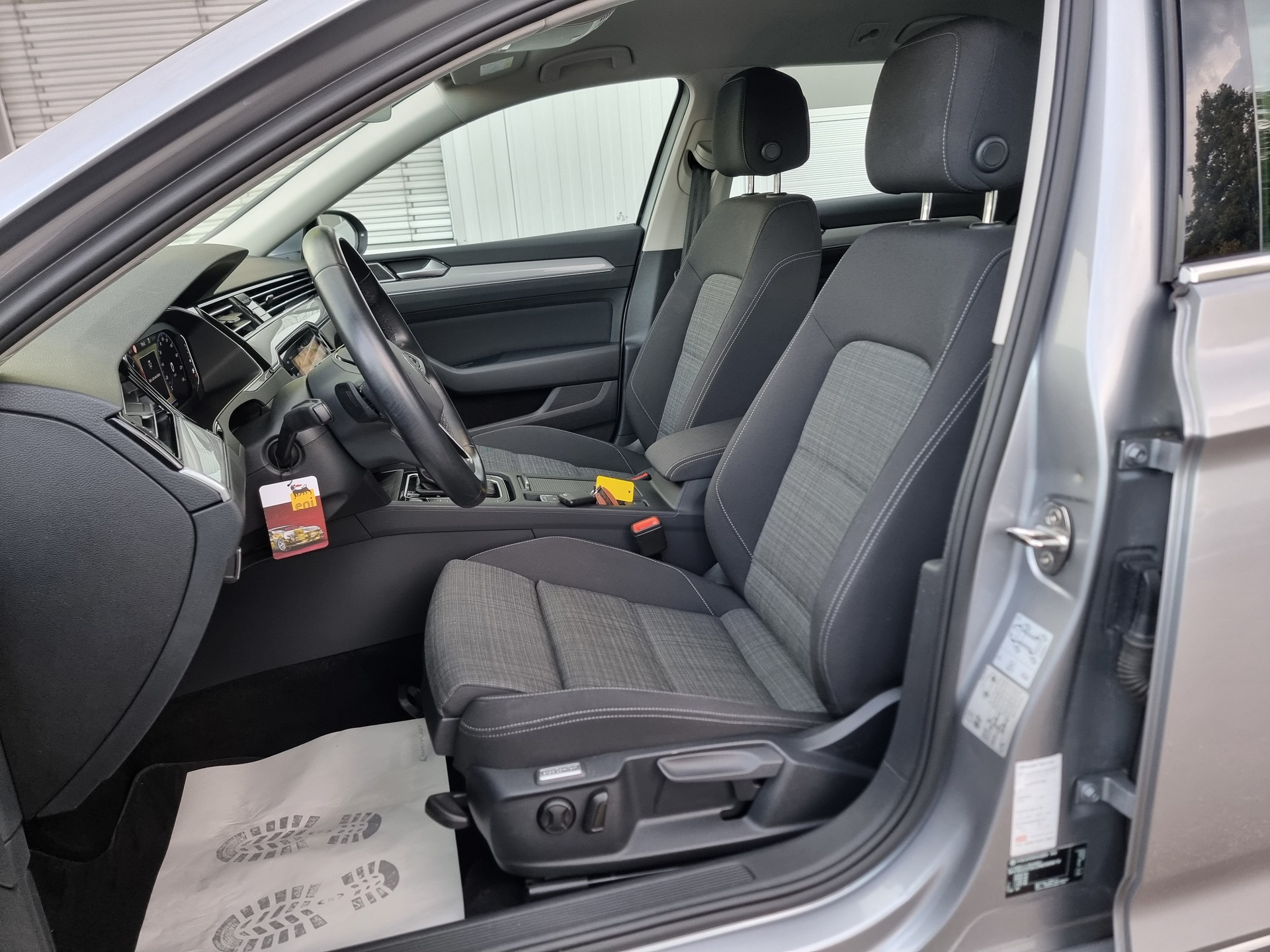 VW Passat 2.0 TDI BMT Business DSG-image-6