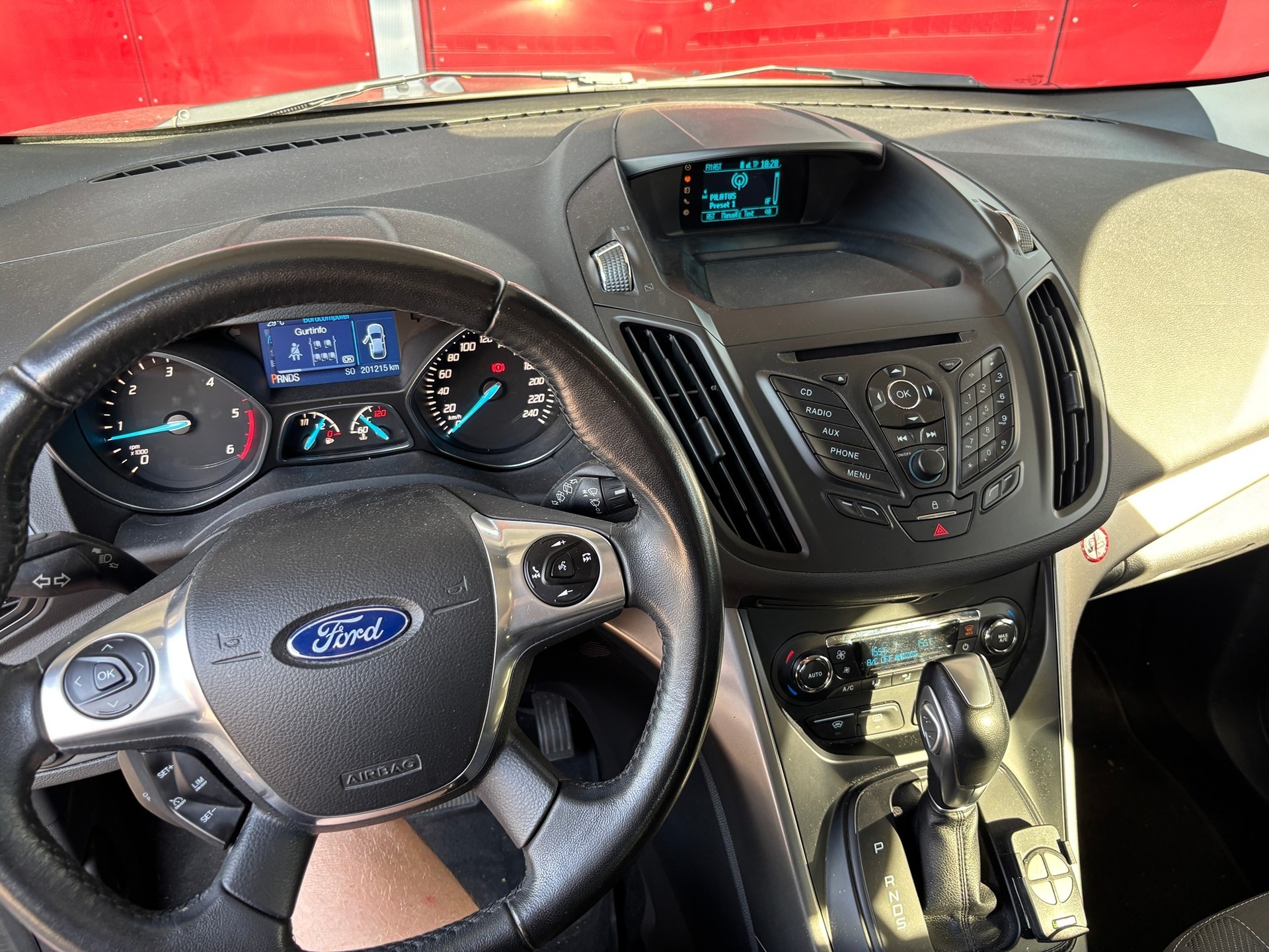 FORD Kuga 2.0 TDCi Carving 4WD PowerShift-image-2
