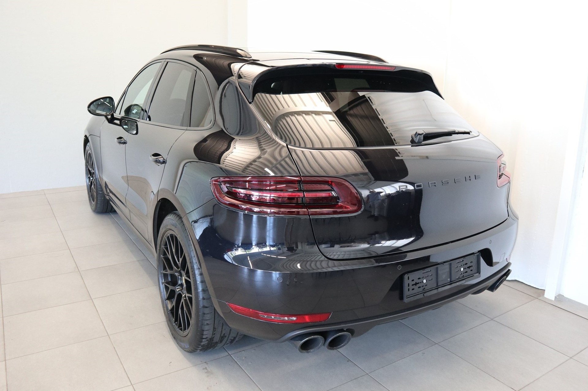 PORSCHE 3.0 V6 GTS