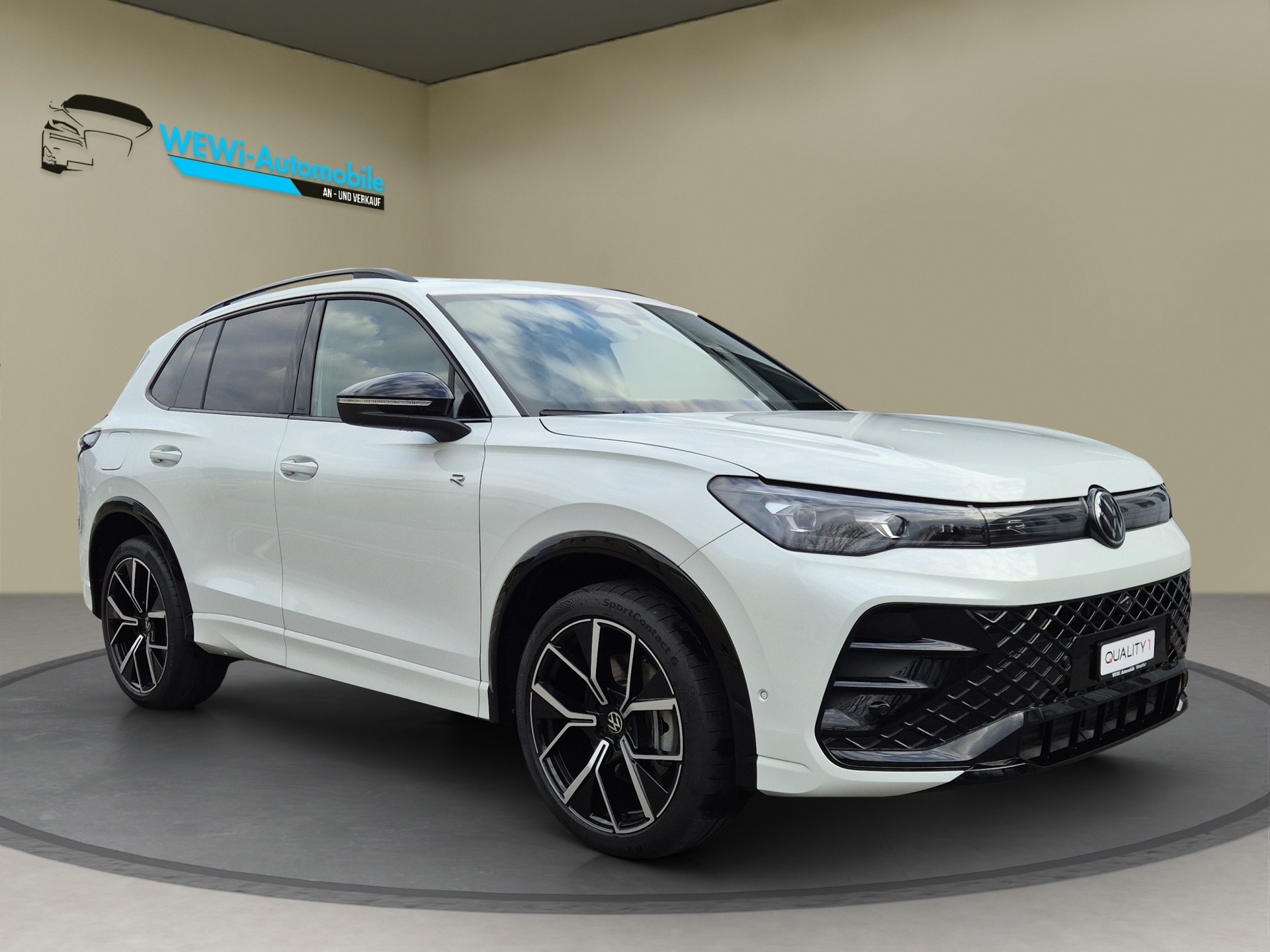 VW Tiguan 2.0 TSI DSG R-Line 4Motion-image-0