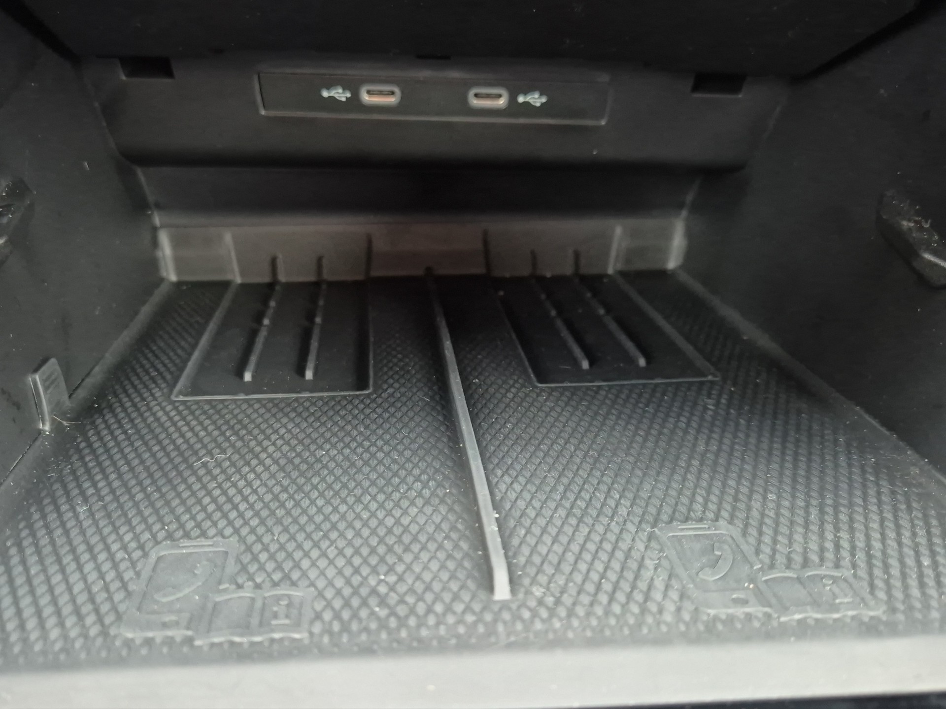 VW Tiguan 2.0 TSI DSG R-Line 4Motion-image-21