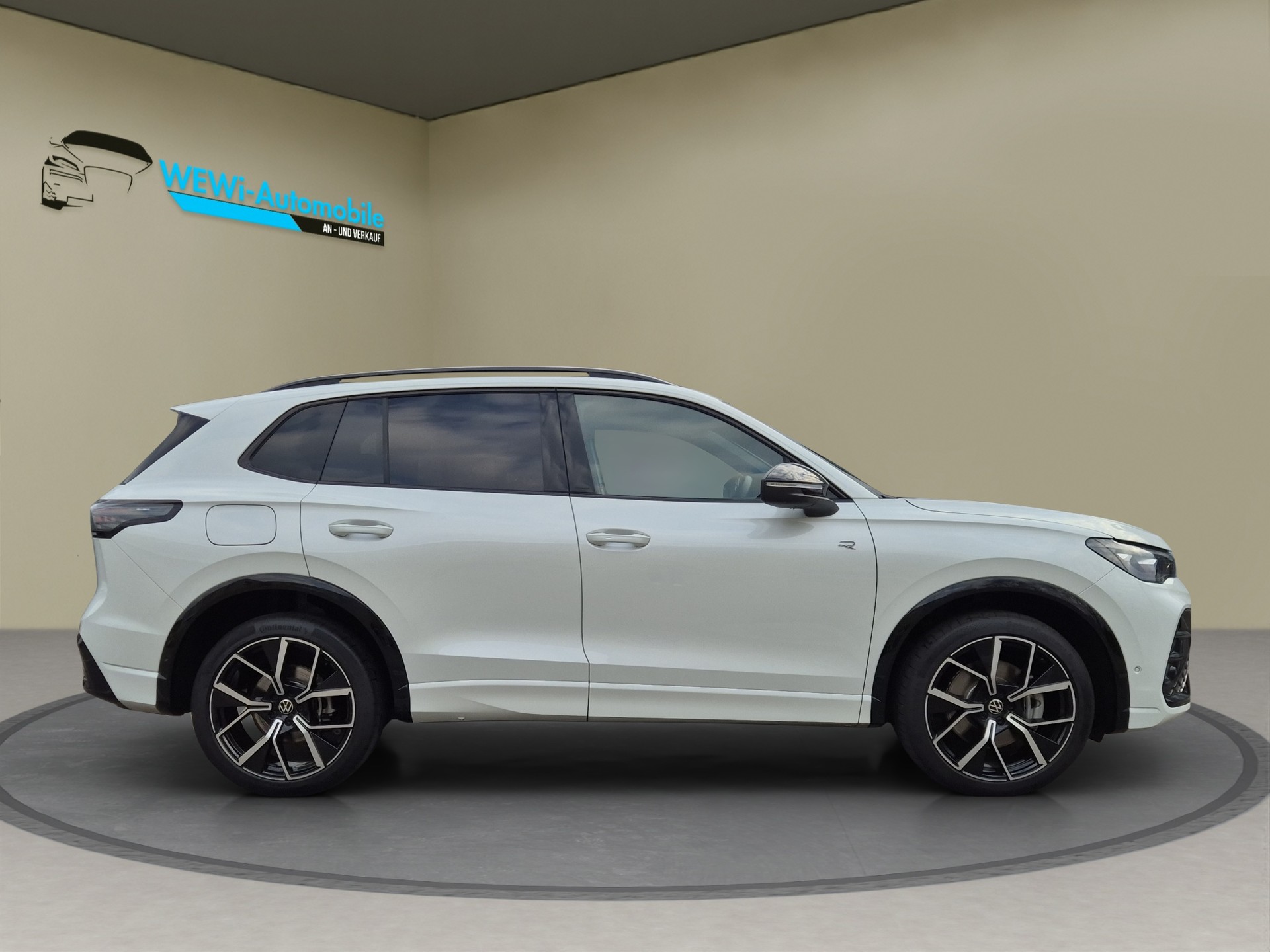 VW Tiguan 2.0 TSI DSG R-Line 4Motion-image-7