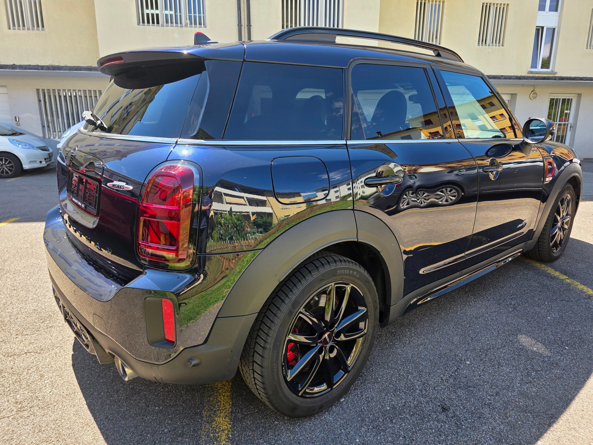 MINI 2.0i John Cooper Works ALL4-image-3