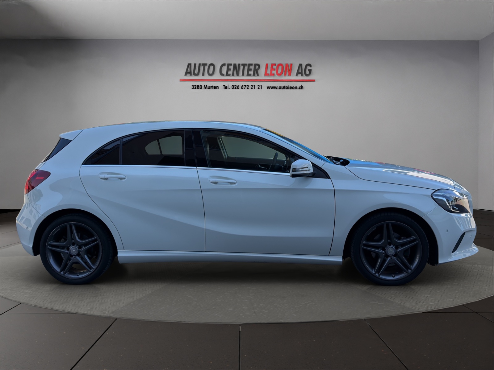 MERCEDES-BENZ A 180 BlueEfficiency Edition Style-image-6
