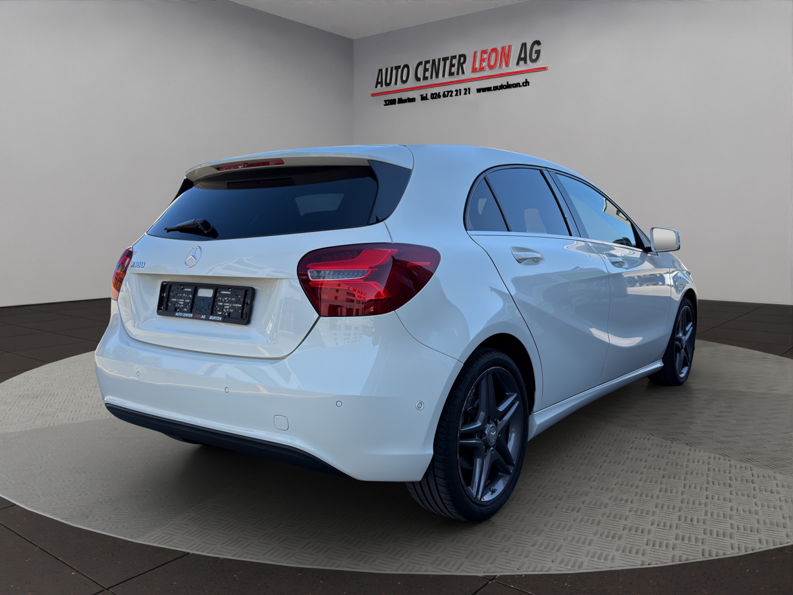 MERCEDES-BENZ A 180 BlueEfficiency Edition Style-image-5