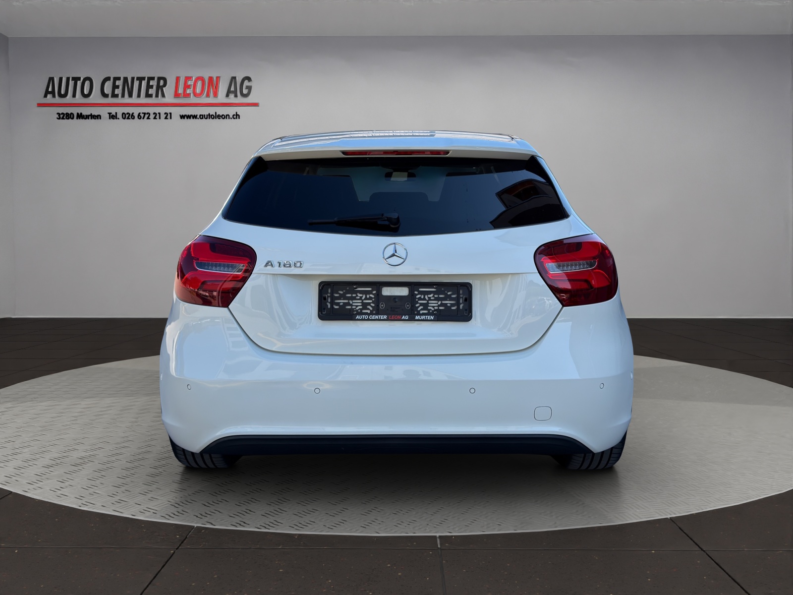 MERCEDES-BENZ A 180 BlueEfficiency Edition Style-image-4