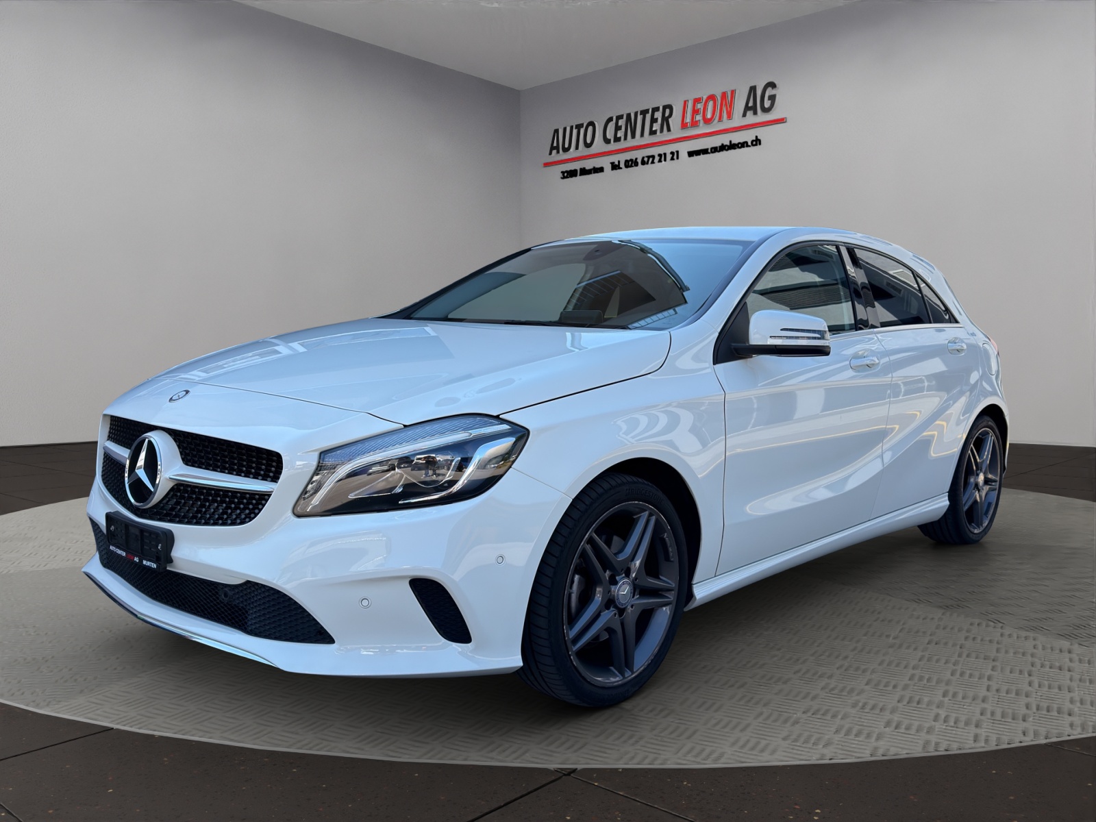 MERCEDES-BENZ A 180 BlueEfficiency Edition Style-image-1