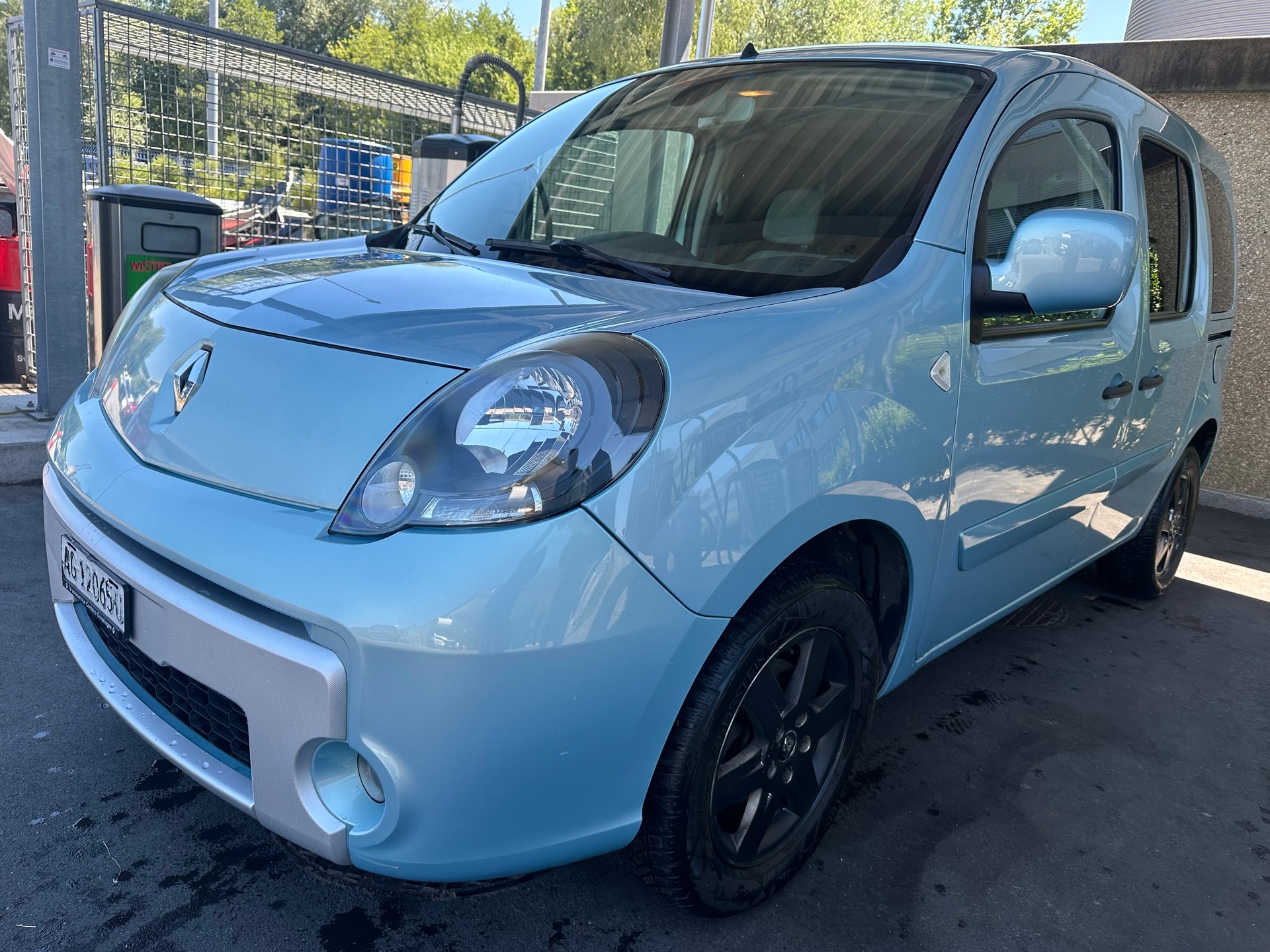 RENAULT Kangoo 1.6 16V Expression-image-0