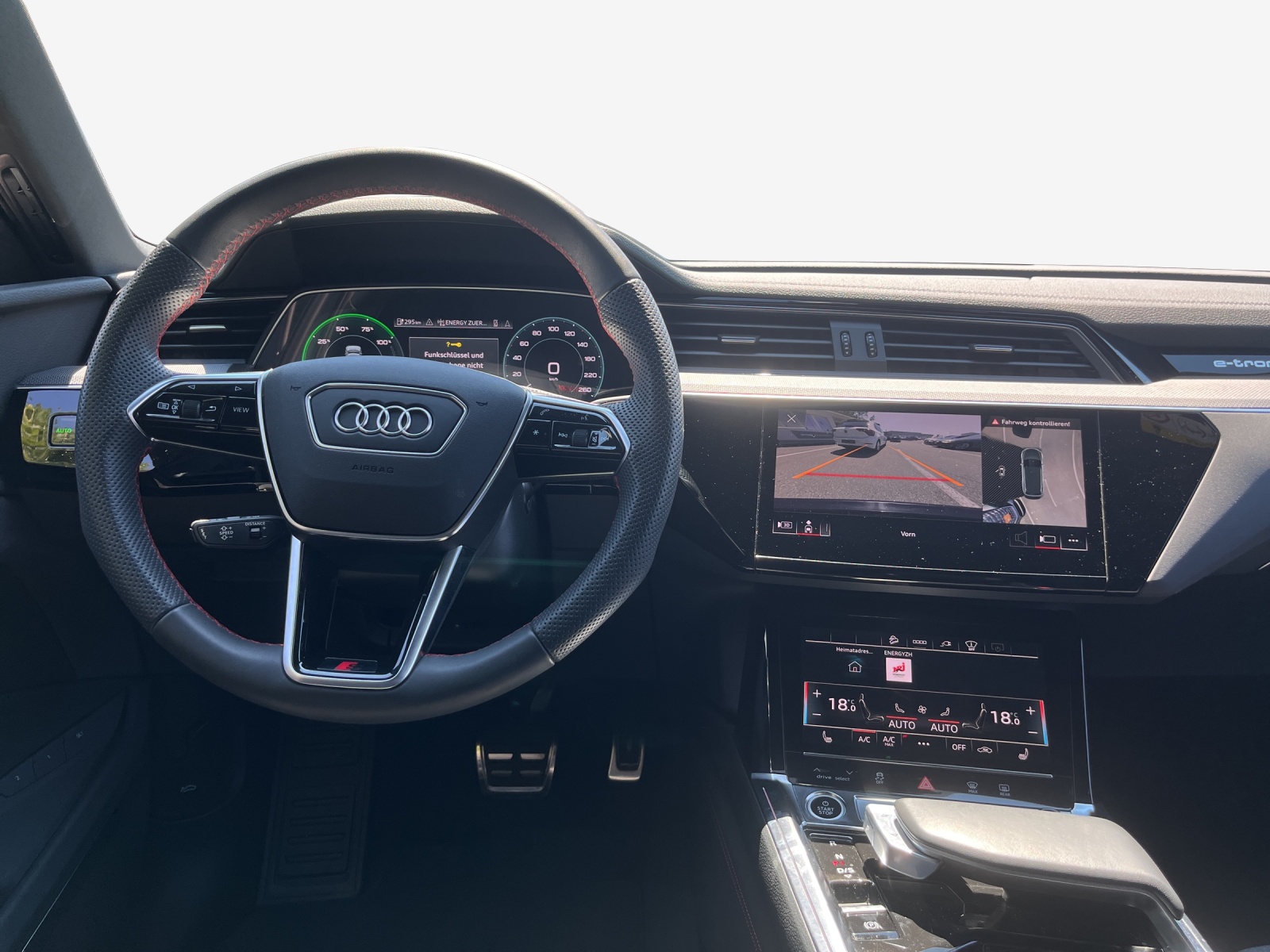 AUDI Q8 55 e-tron Black Edition quattro-image-9