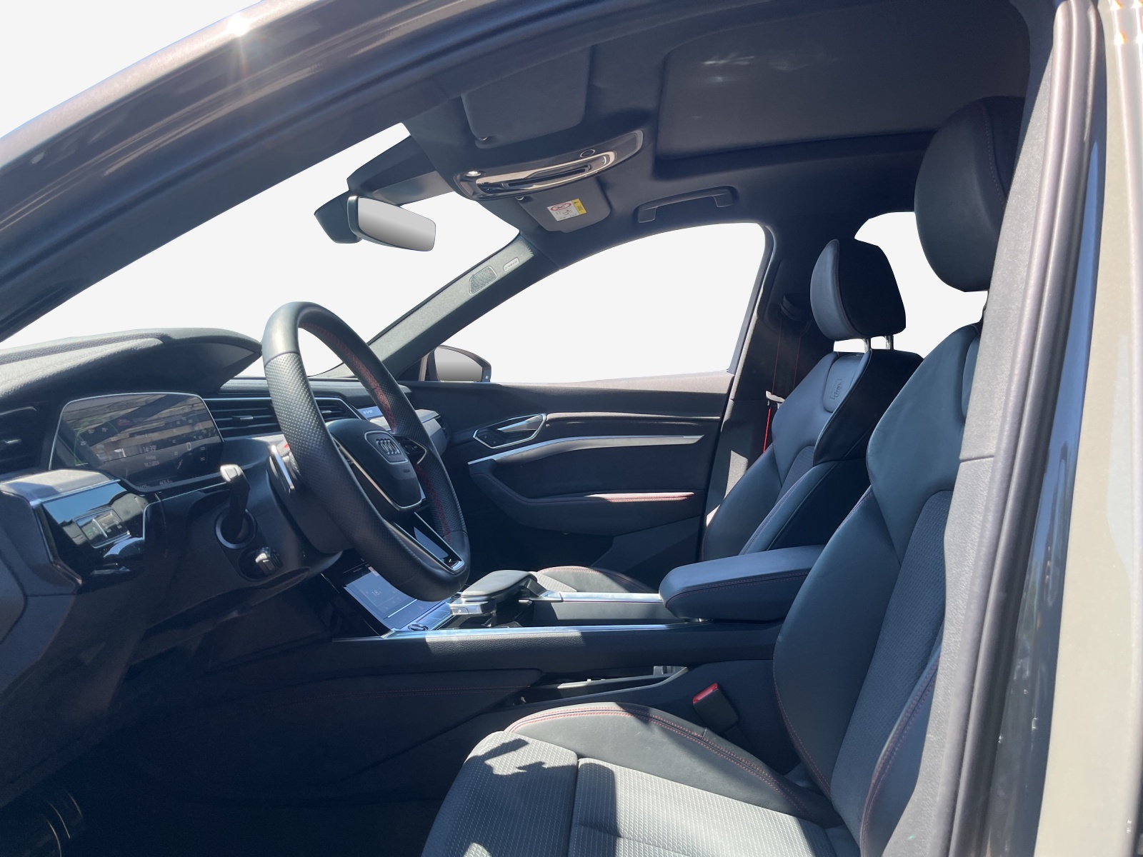 AUDI Q8 55 e-tron Black Edition quattro-image-7