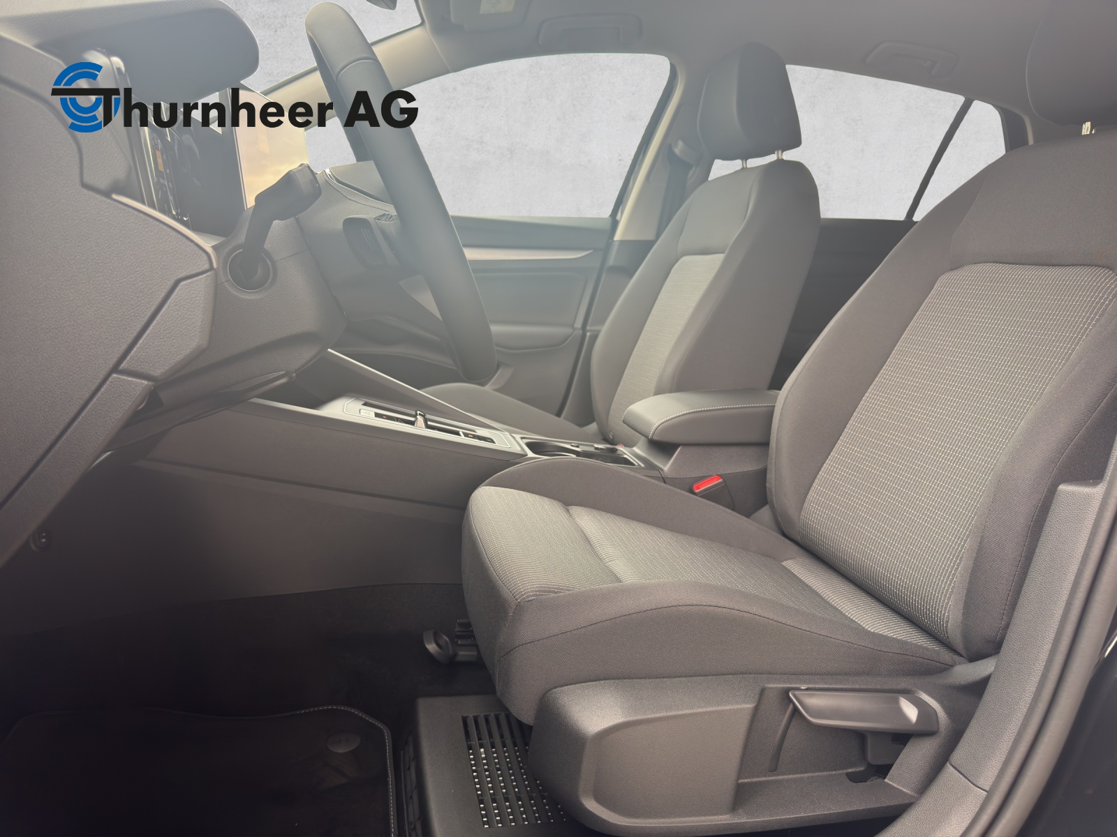VW Golf 1.5 e TSI mHEV Value DSG-image-8