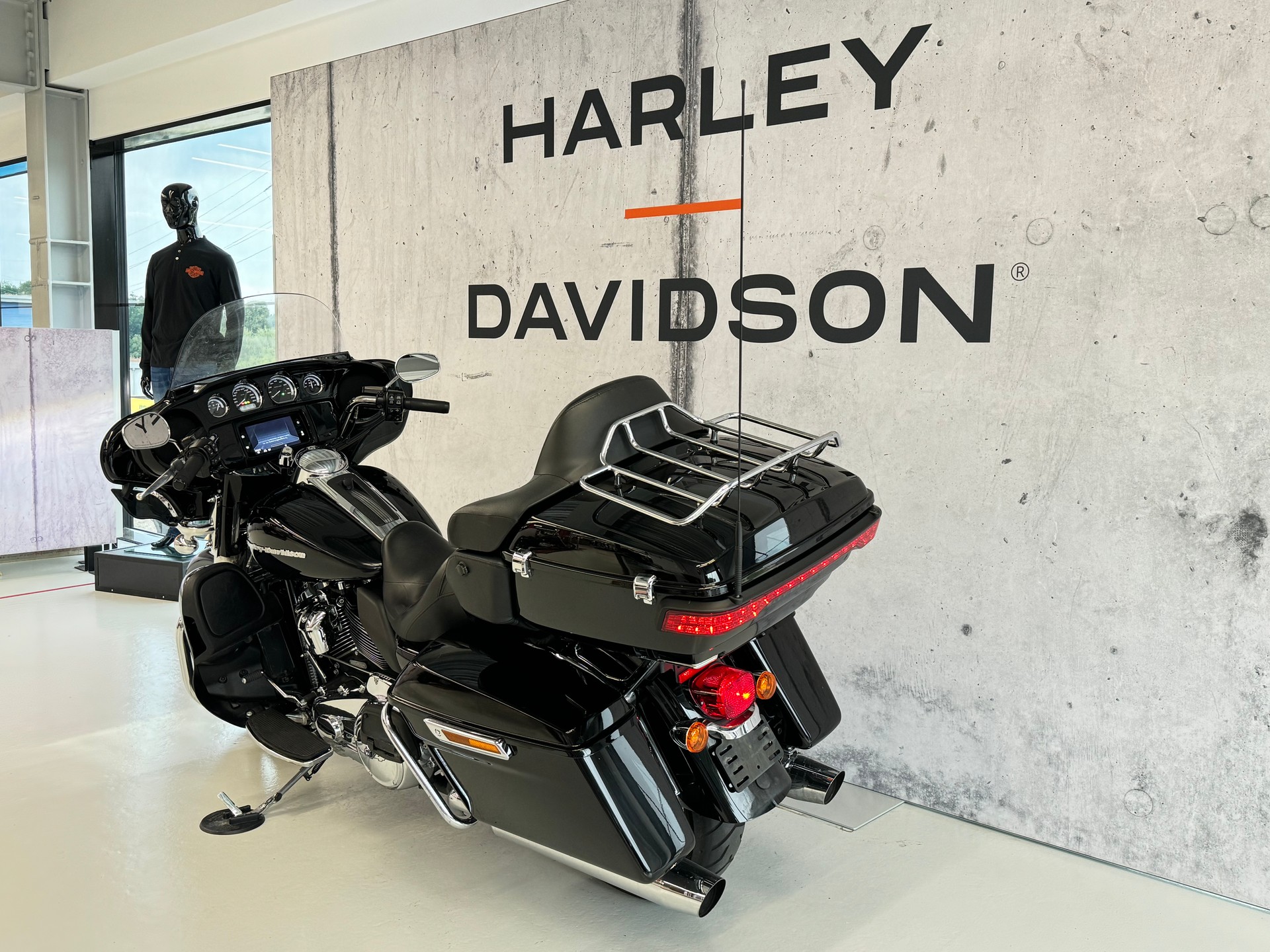 HARLEY-DAVIDSON FLHTK Electra Glide Ultra Limited 114-image-4