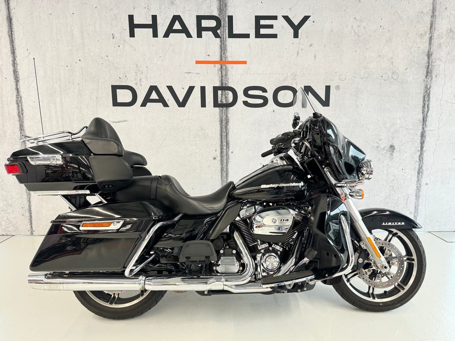 HARLEY-DAVIDSON FLHTK Electra Glide Ultra Limited 114