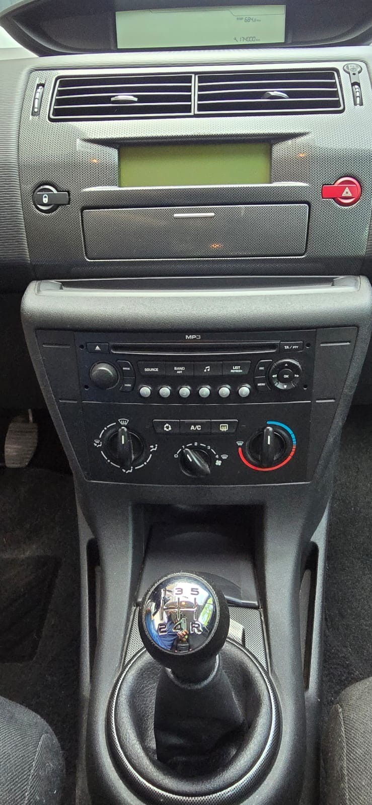 CITROEN C4 Berline 1.6i 16V VTR (Pack)-image-9