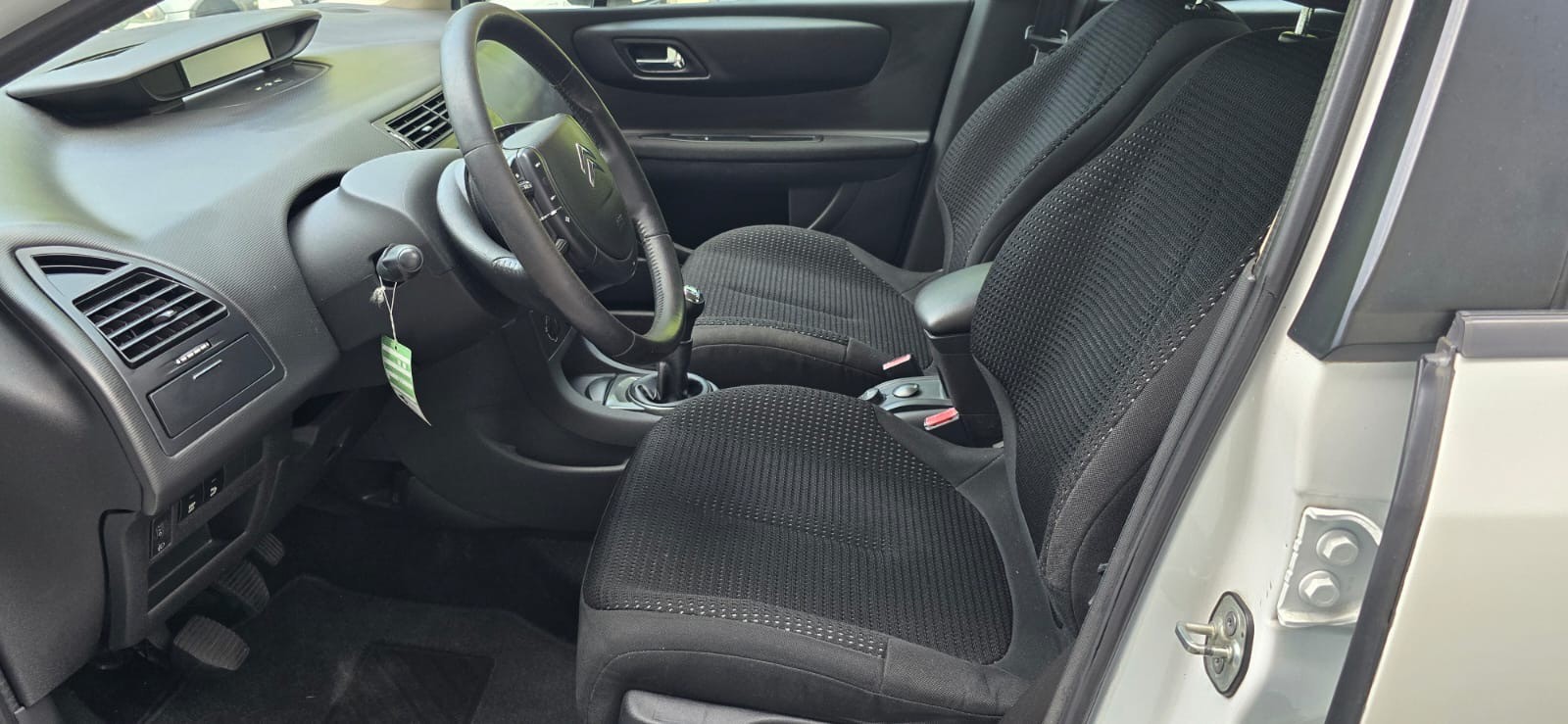 CITROEN C4 Berline 1.6i 16V VTR (Pack)-image-7