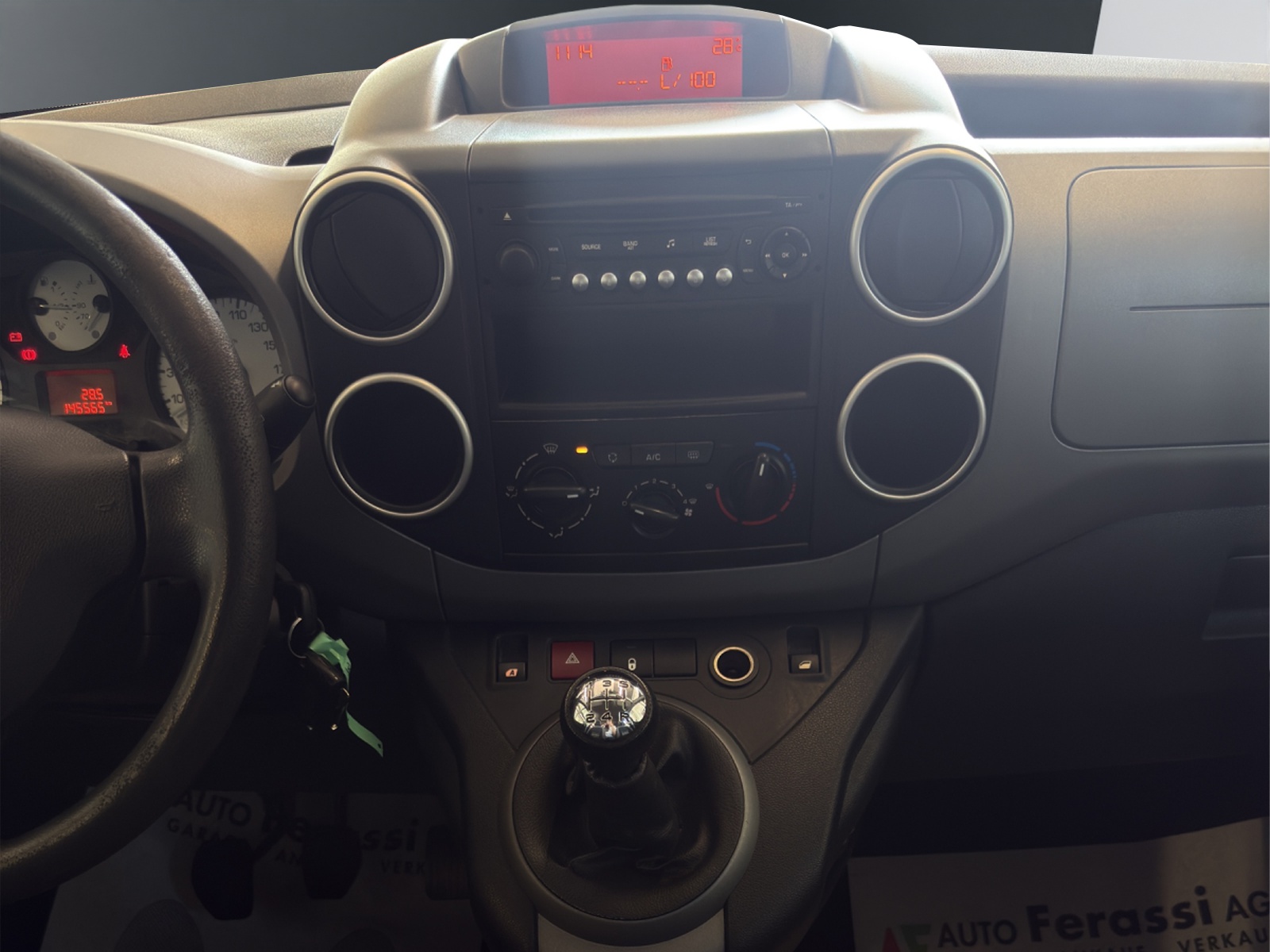 CITROEN Berlingo 1.2i Feel-image-17