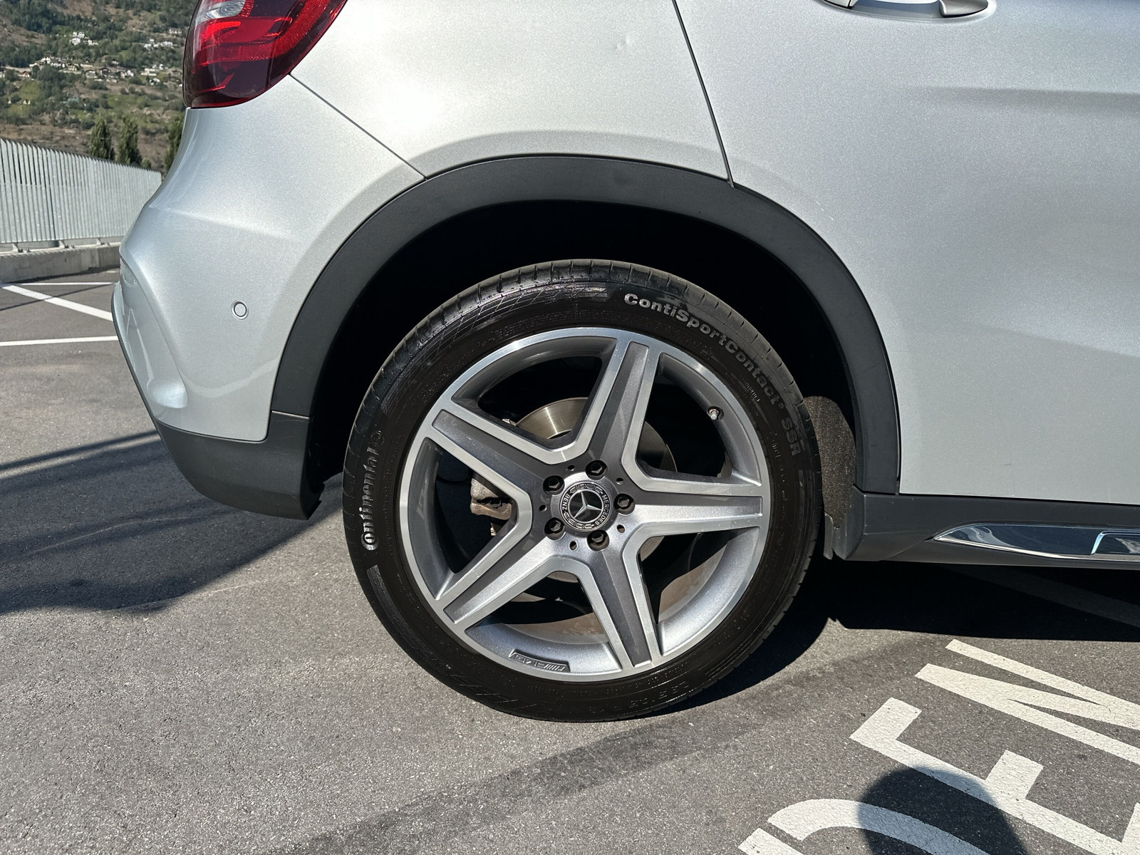 MERCEDES-BENZ GLA 250 AMG Line 4Matic-image-21